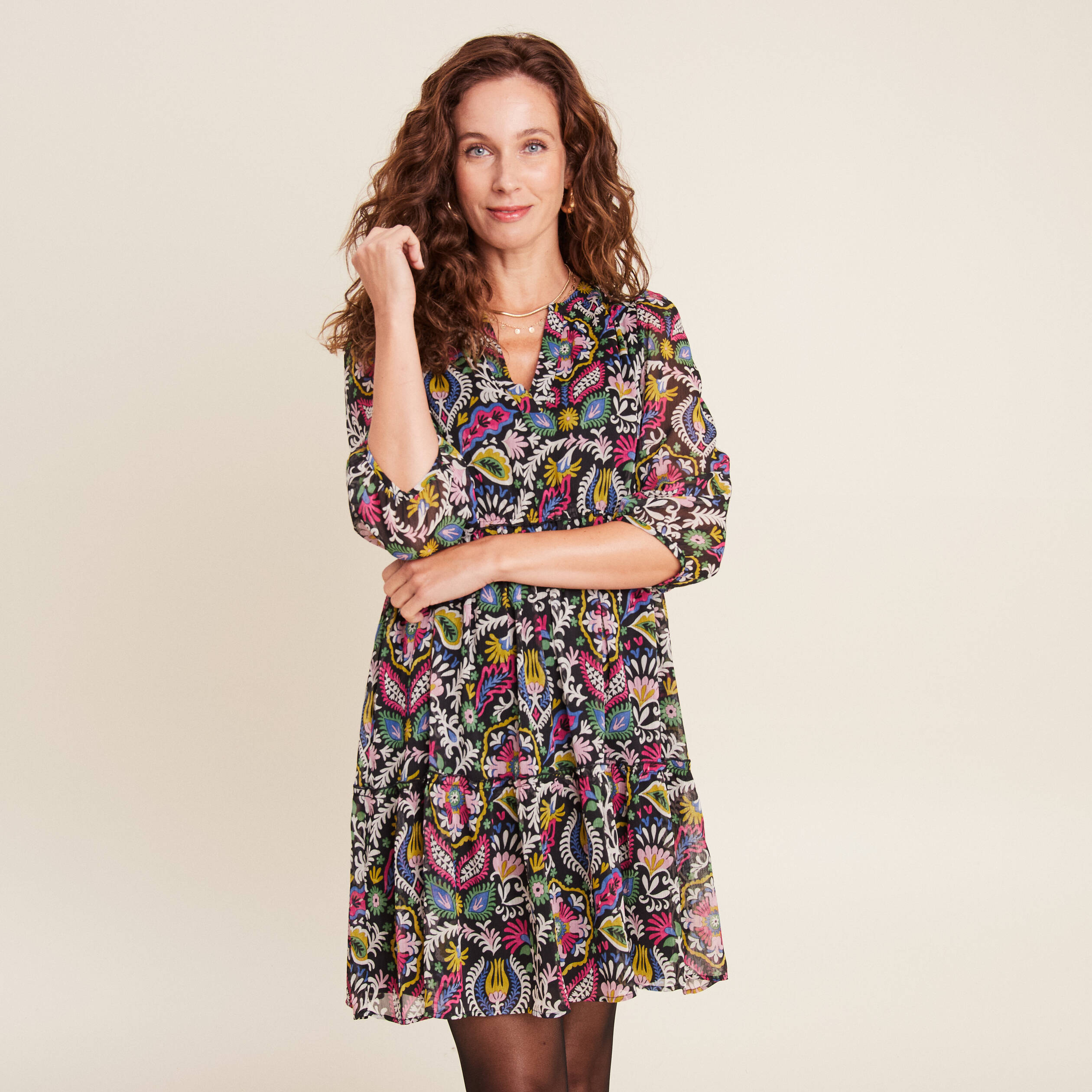 Robe &eacute;vas&eacute;e manches 3/4 noir femme