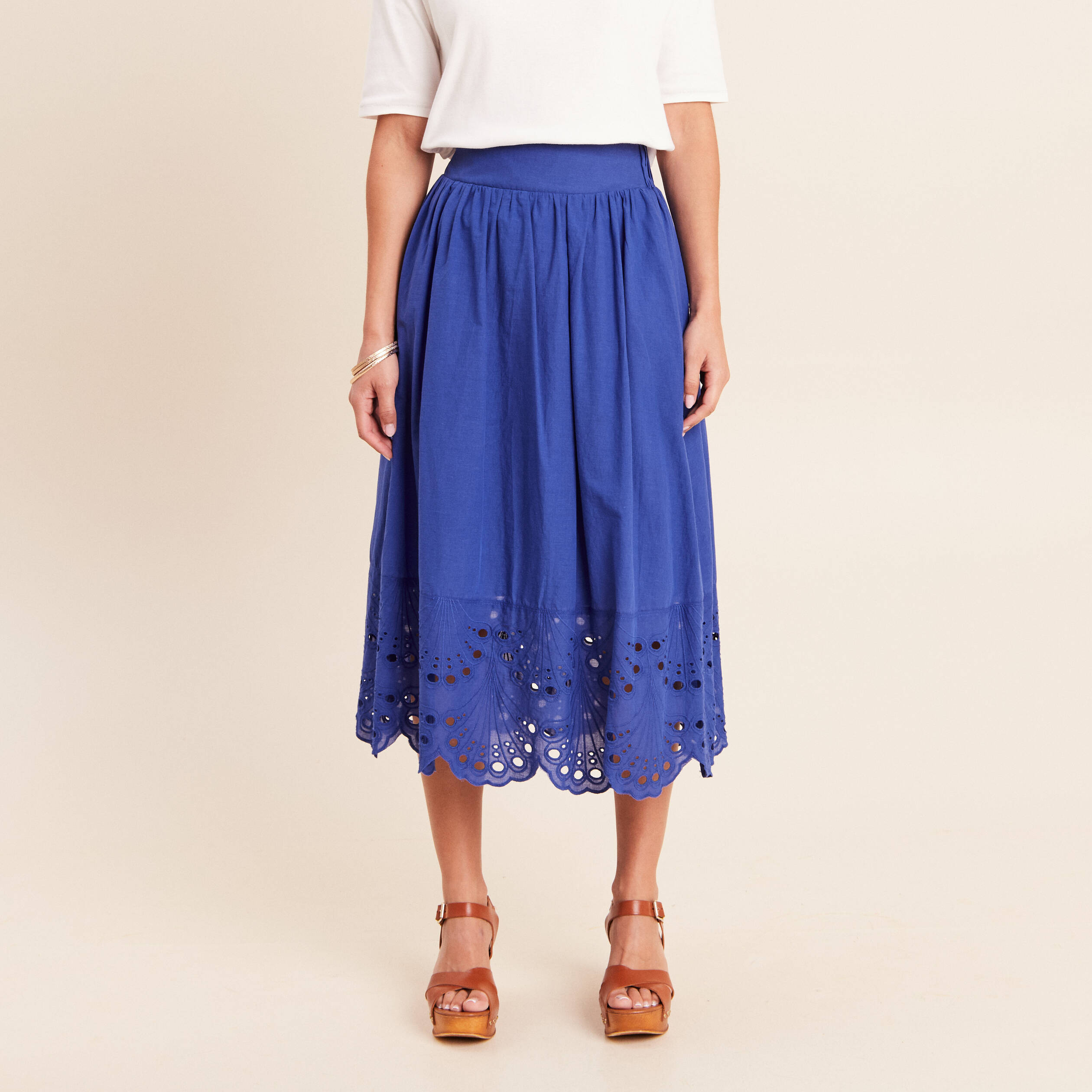 Jupe taille haute doubl&eacute;e avec broderie bleu fonc&eacute; femme