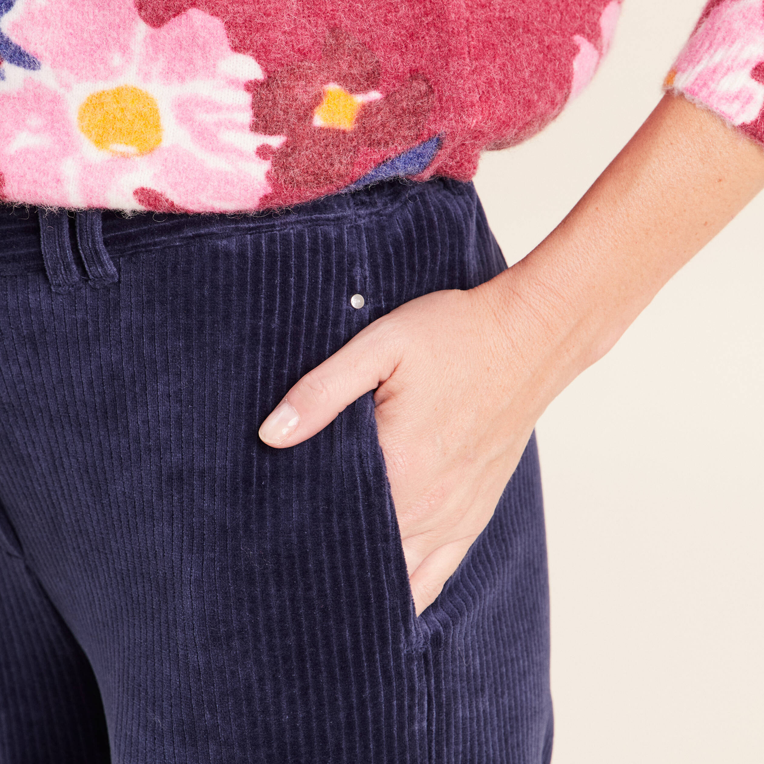 Pantalon en velours bleu marine femme