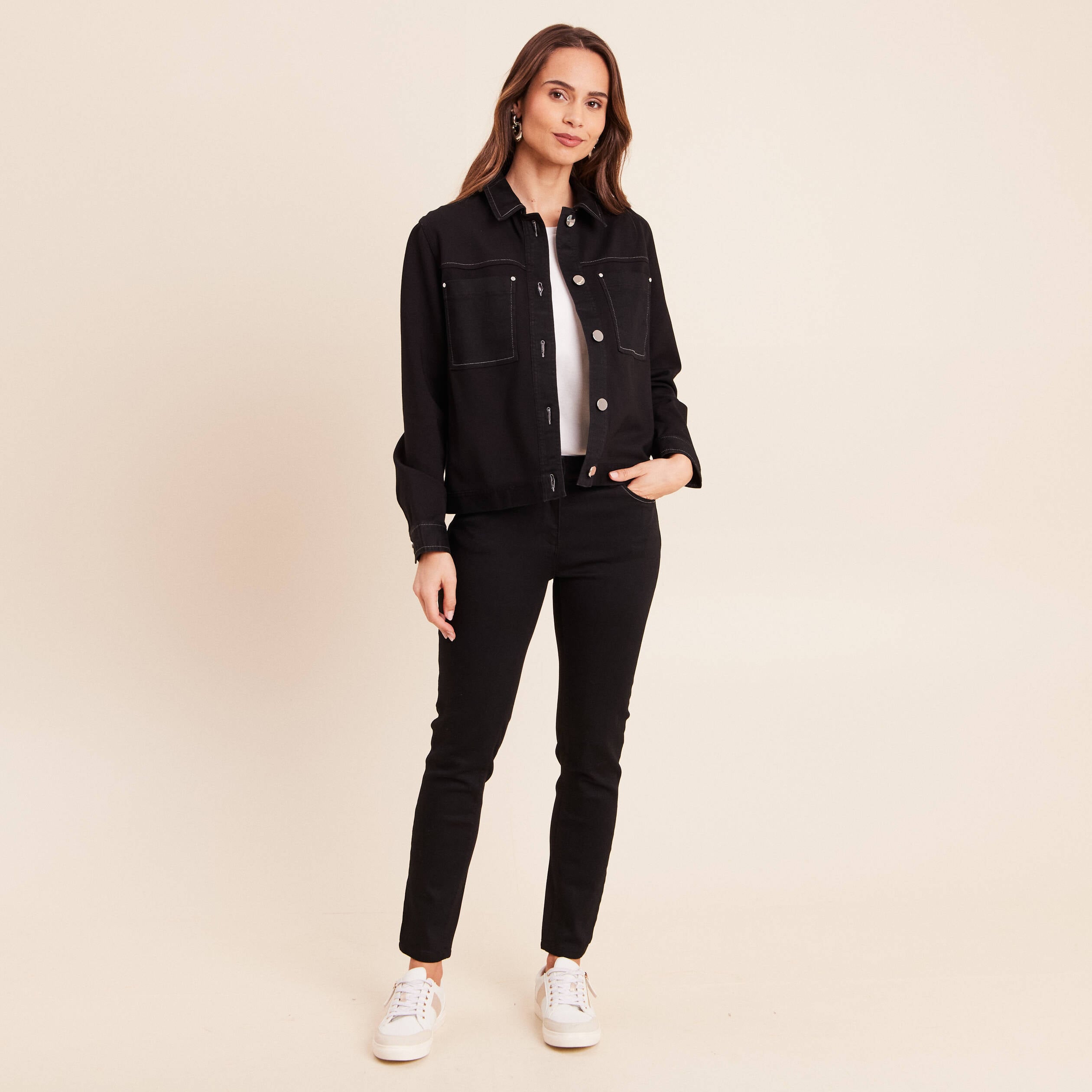 Jean coupe ajust&eacute;e effet bi-mati&egrave;re noir femme