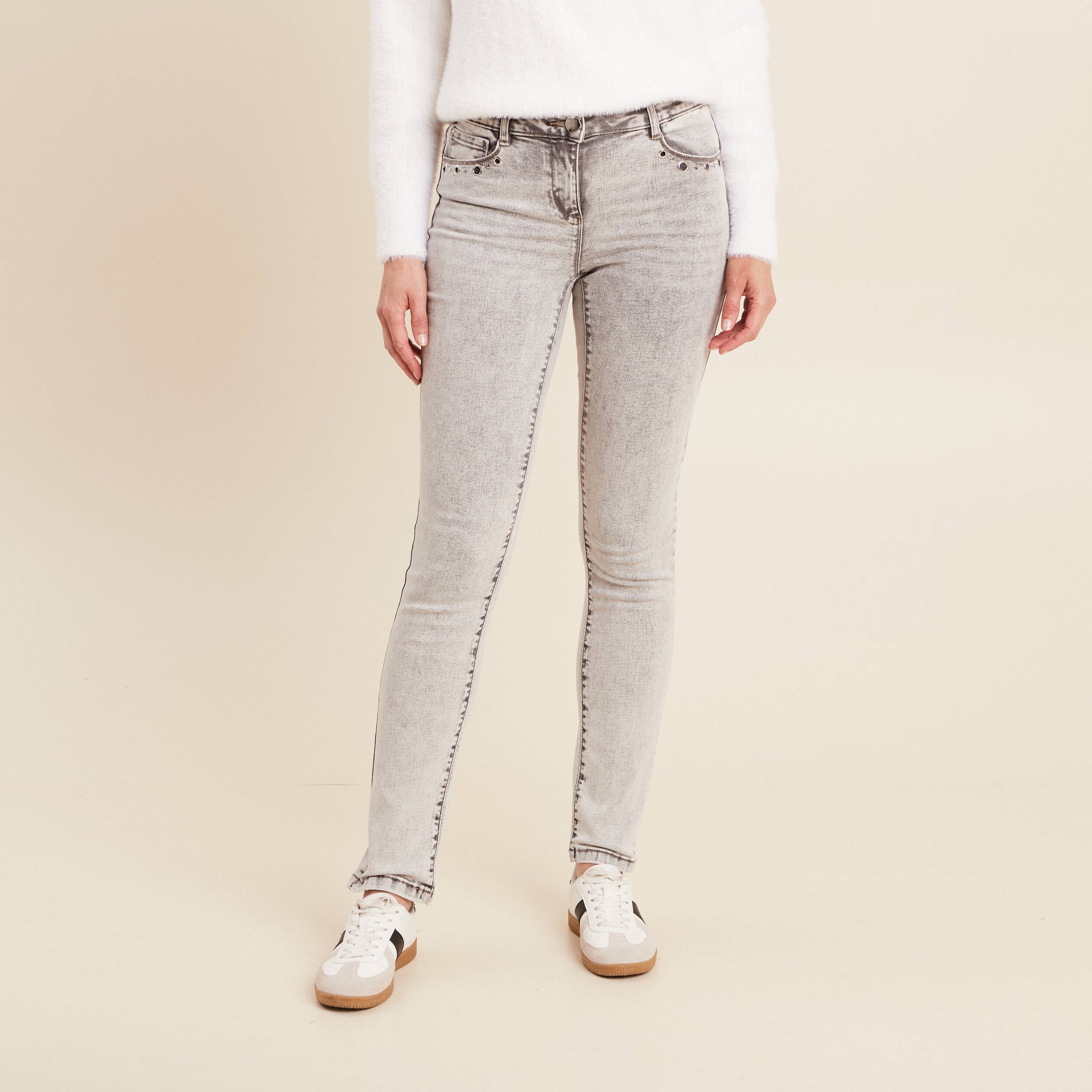 Jean ajust&eacute; taille bascul&eacute;e denim snow gris femme