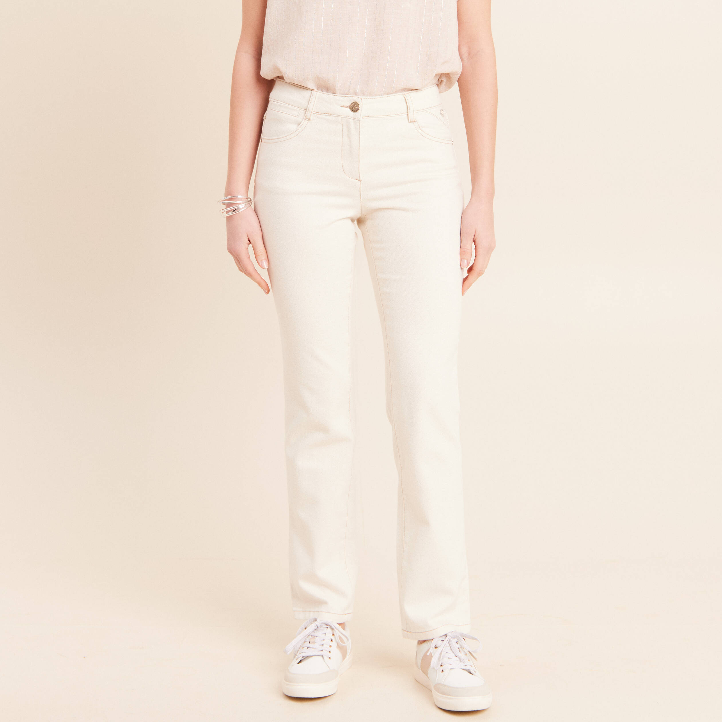 Jean coupe droite taille bascul&eacute;e ecru femme