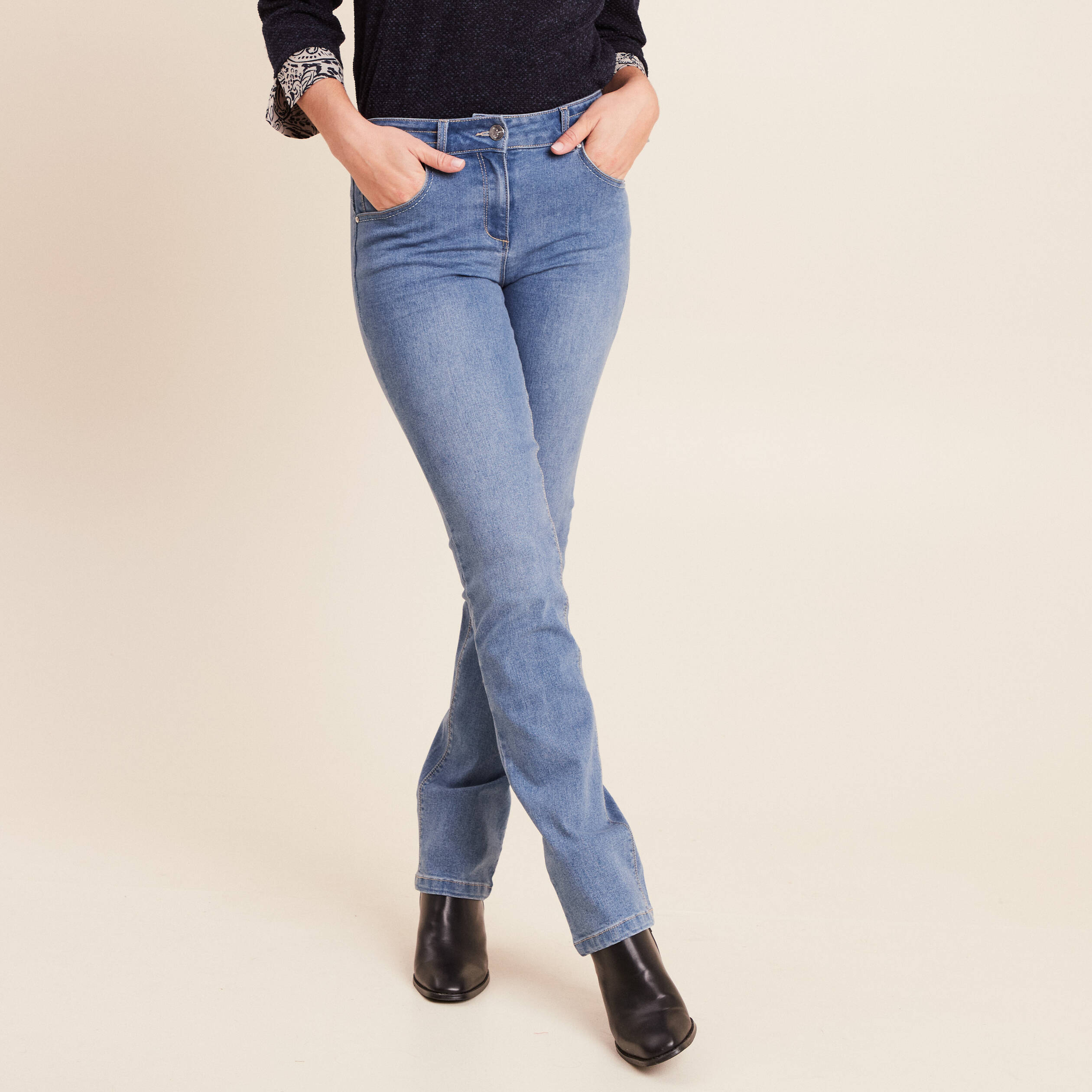 Jean coupe droite taille bascul&eacute;e denim double stone femme