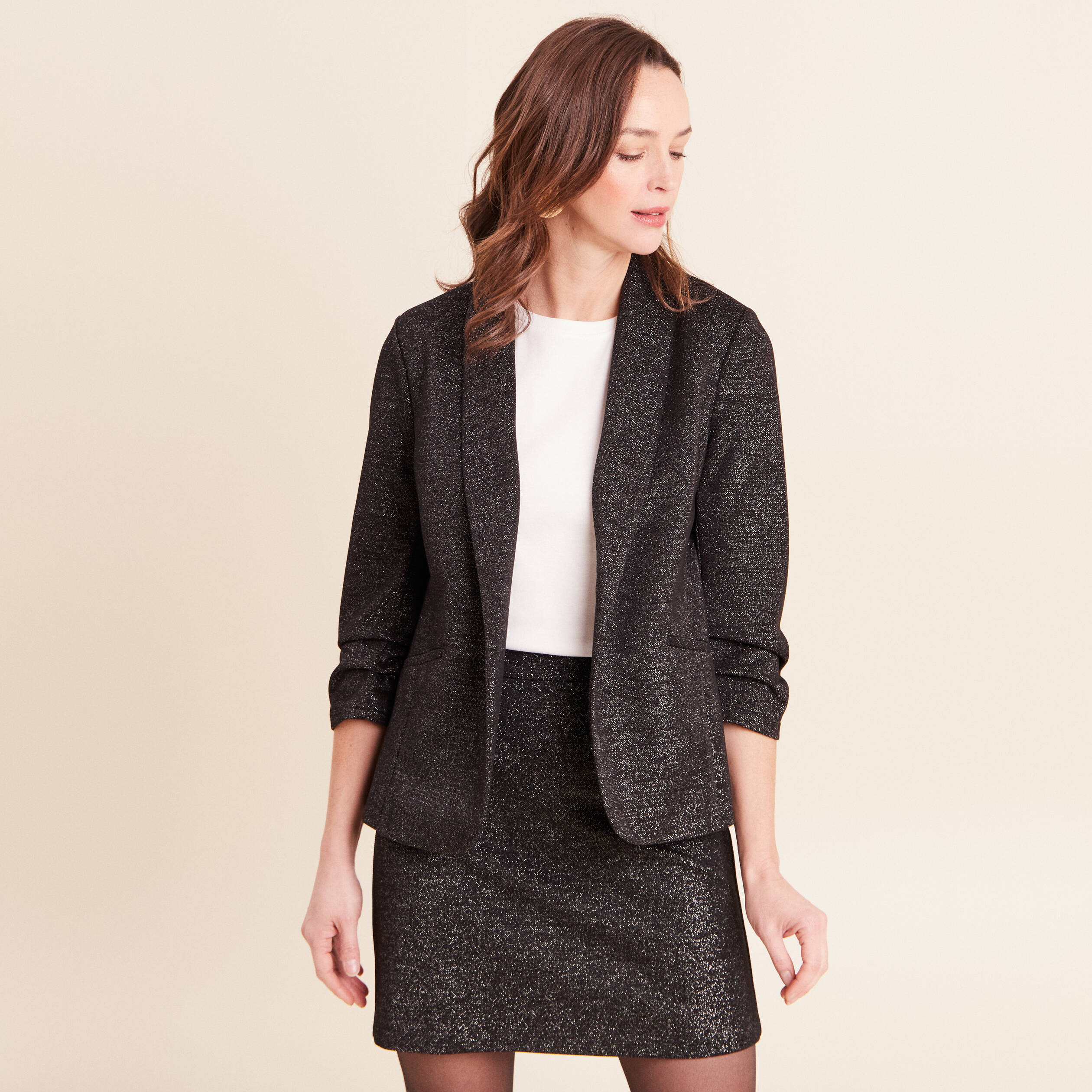 Veste cintr&eacute;e col ch&acirc;le manches 3/4 noir femme