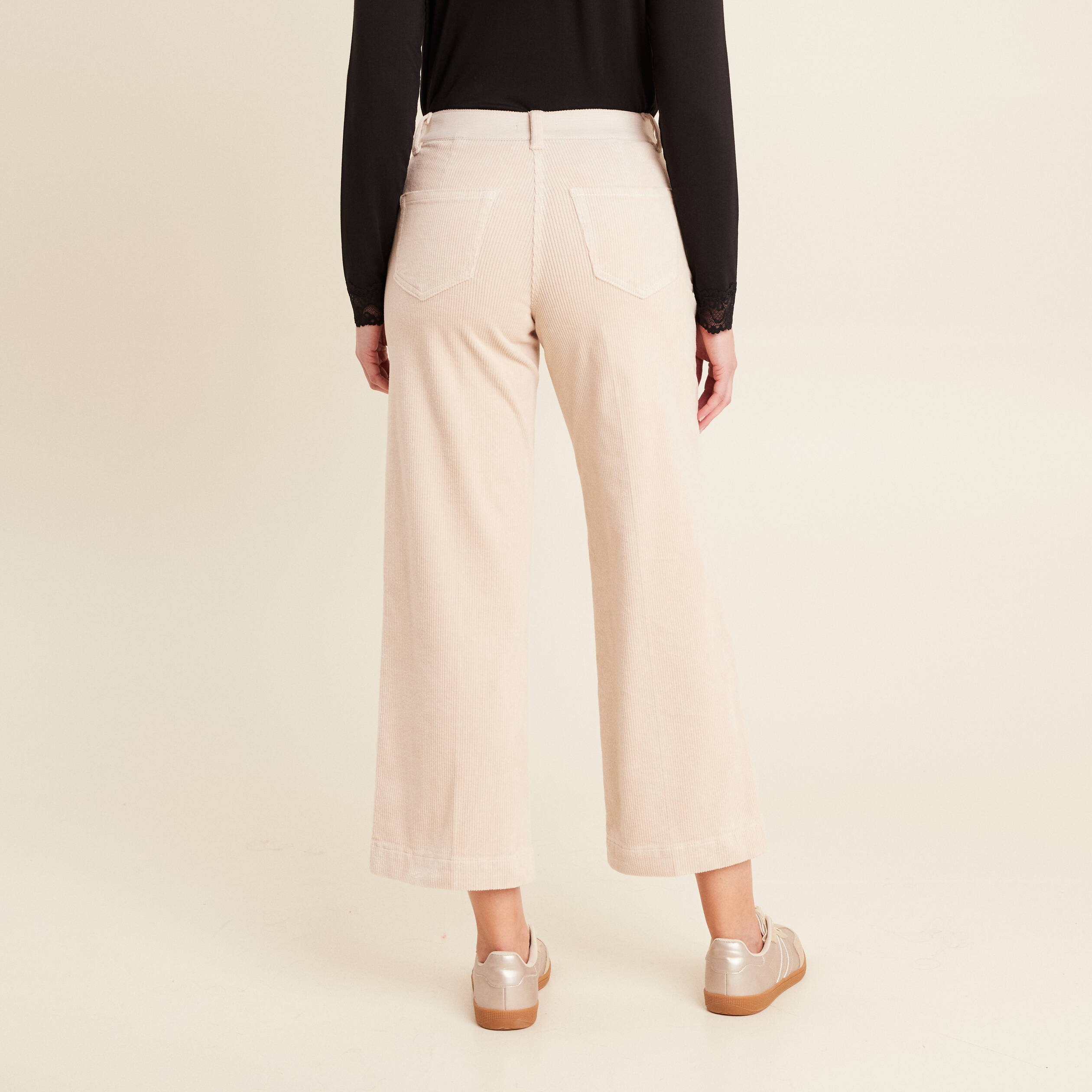 pantalon large velours cotele sable femme Pantalon large velours côtelé sable femme