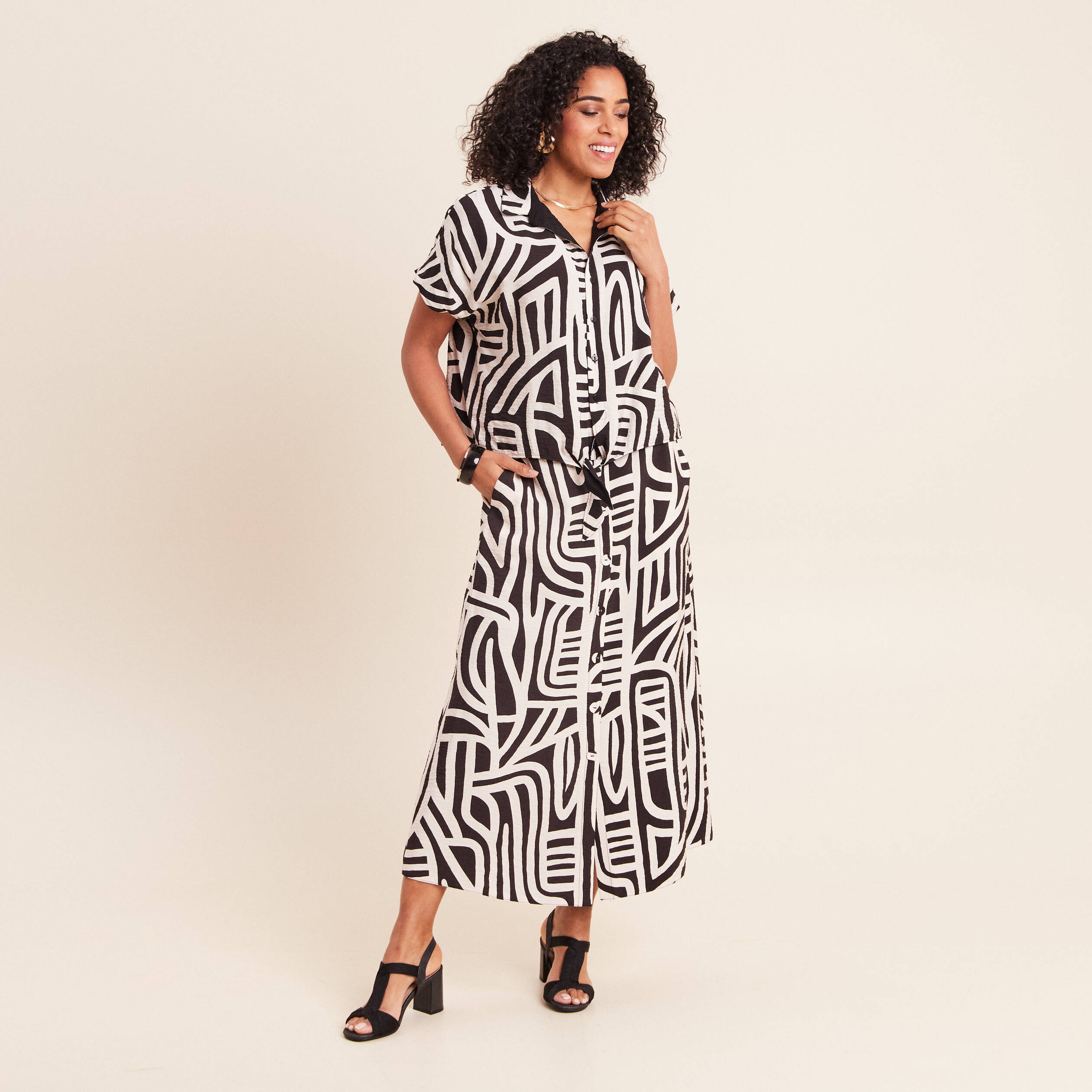 Jupe longue &eacute;vas&eacute;e r&eacute;versible noir femme