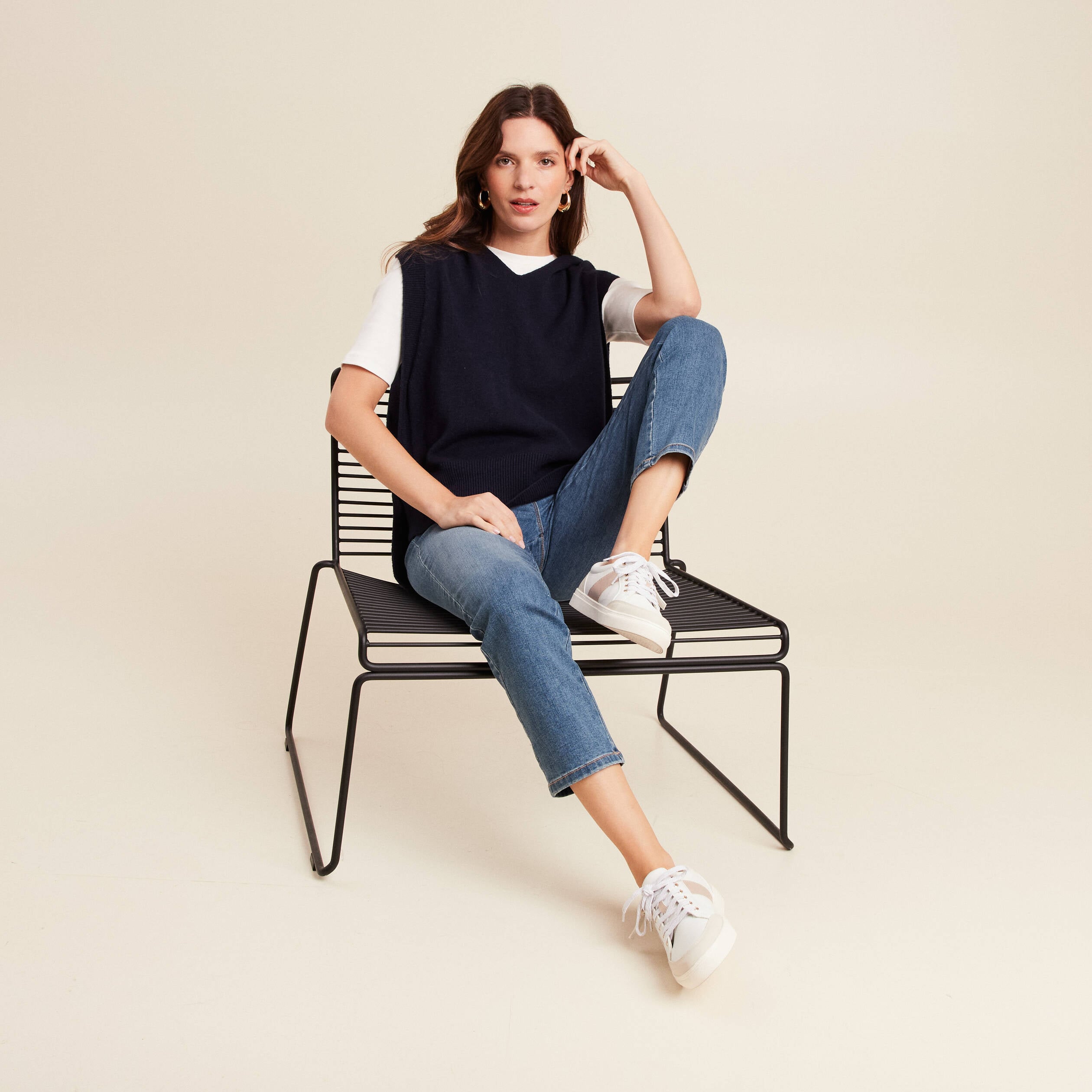 Pull sans manches &agrave; capuche bleu fonc&eacute; femme