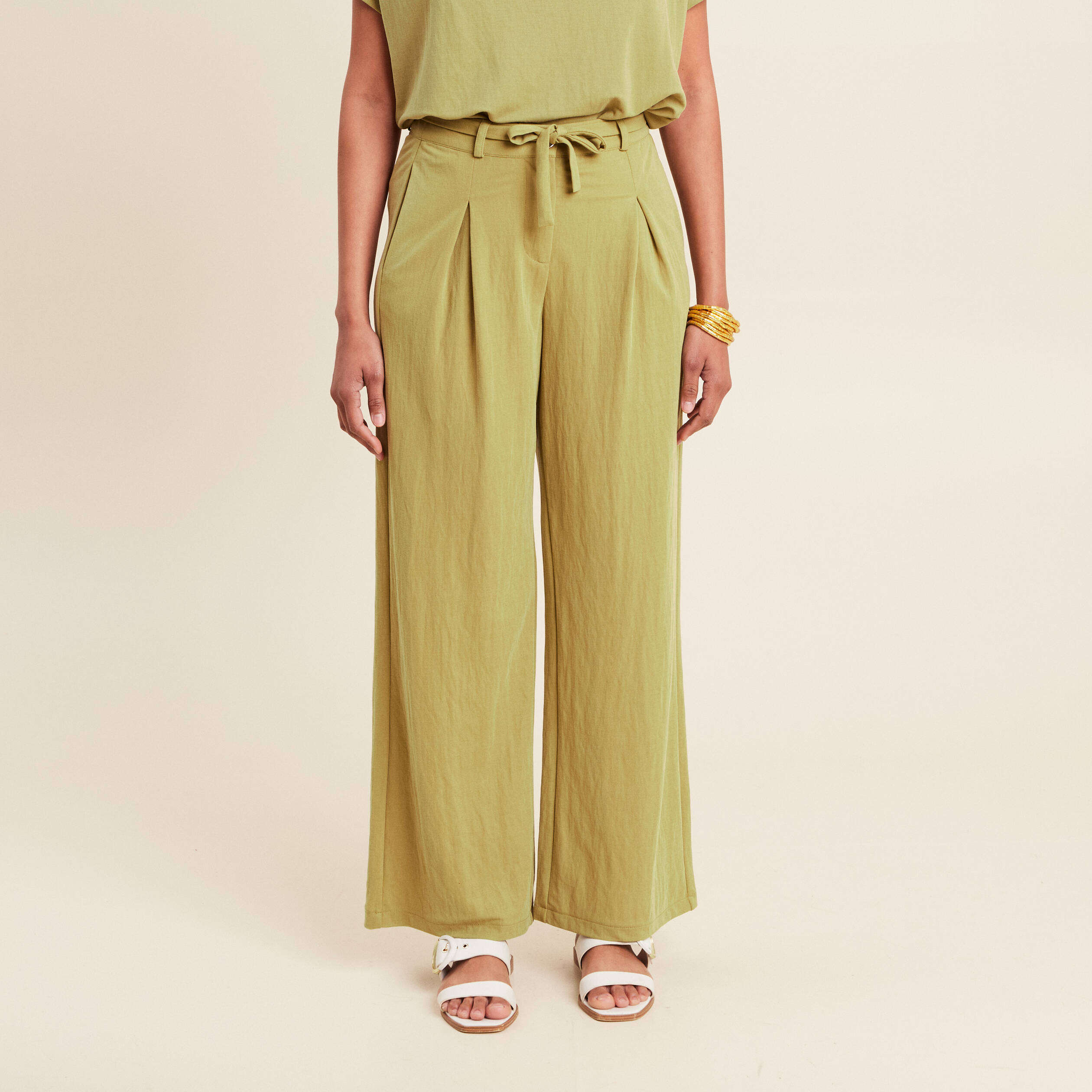 pantalon fluide taille haute vert olive femme Pantalon fluide taille haute vert olive femme