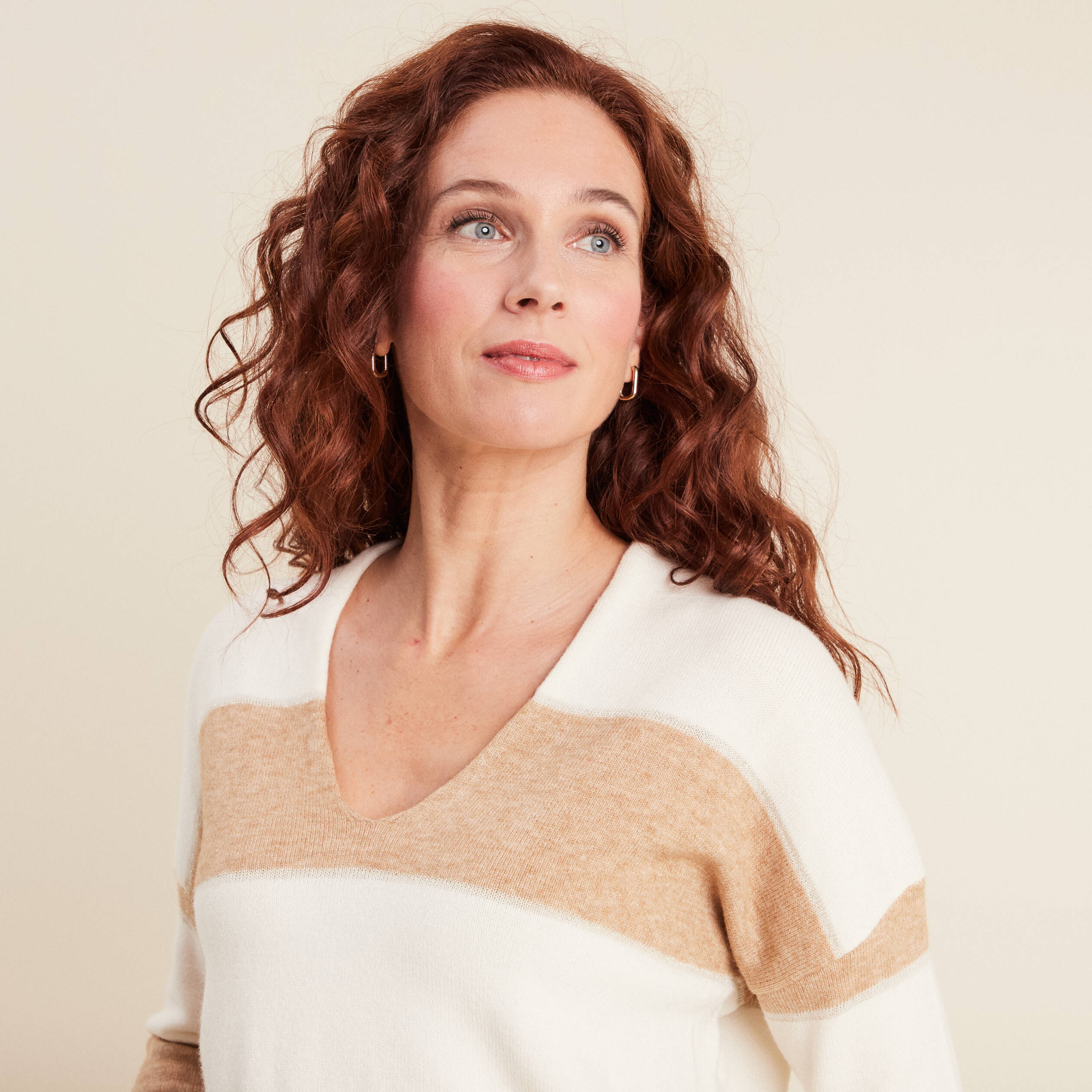 pull manches longues col en v sable femme Pull manches longues col en V sable femme