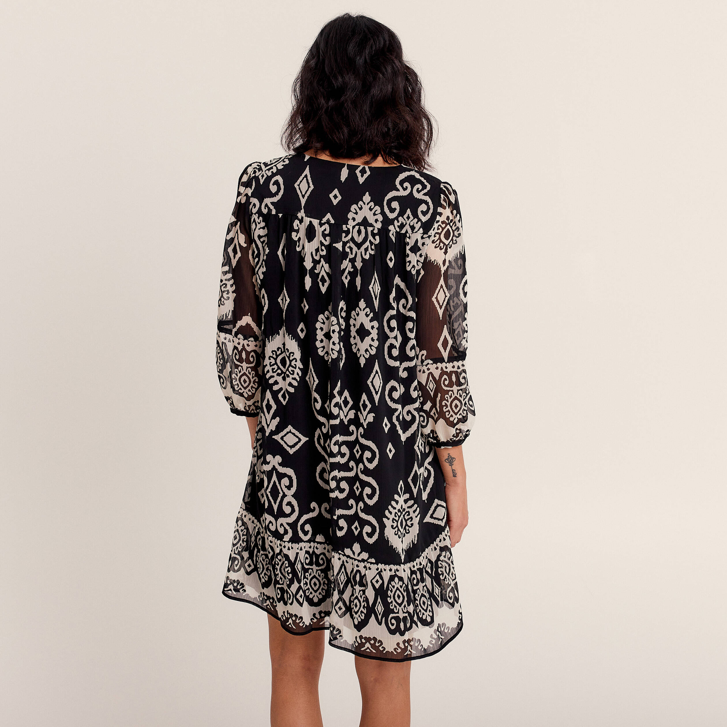 Robe évasée manches 3/4 noir femme