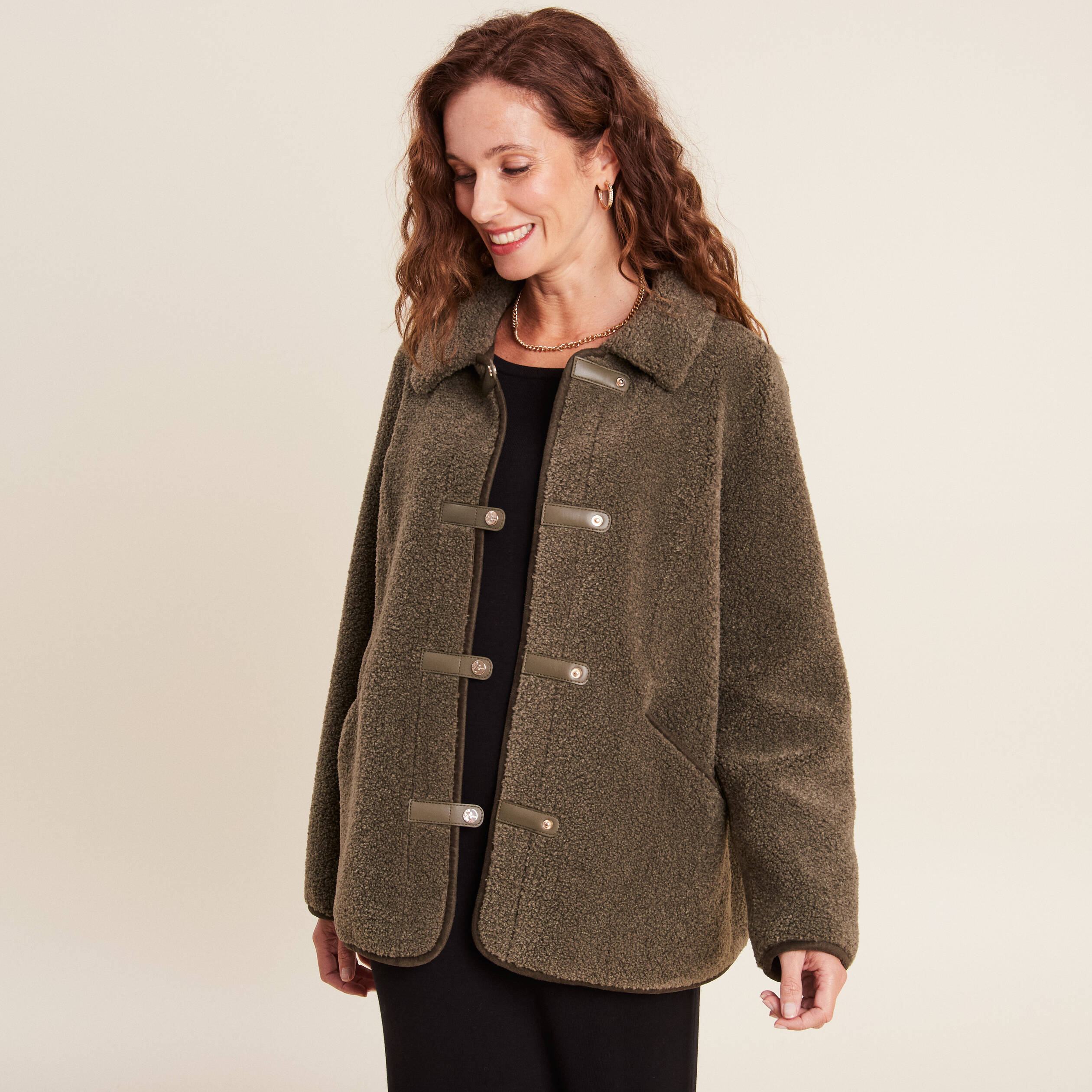 Manteau droit laine mouton vert kaki femme
