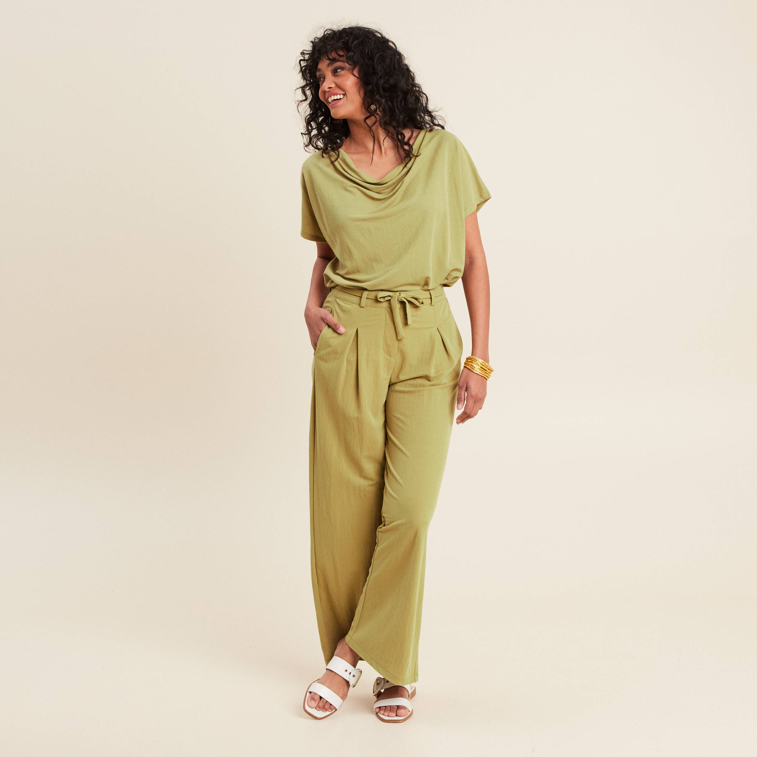 pantalon fluide taille haute vert olive femme Pantalon fluide taille haute vert olive femme
