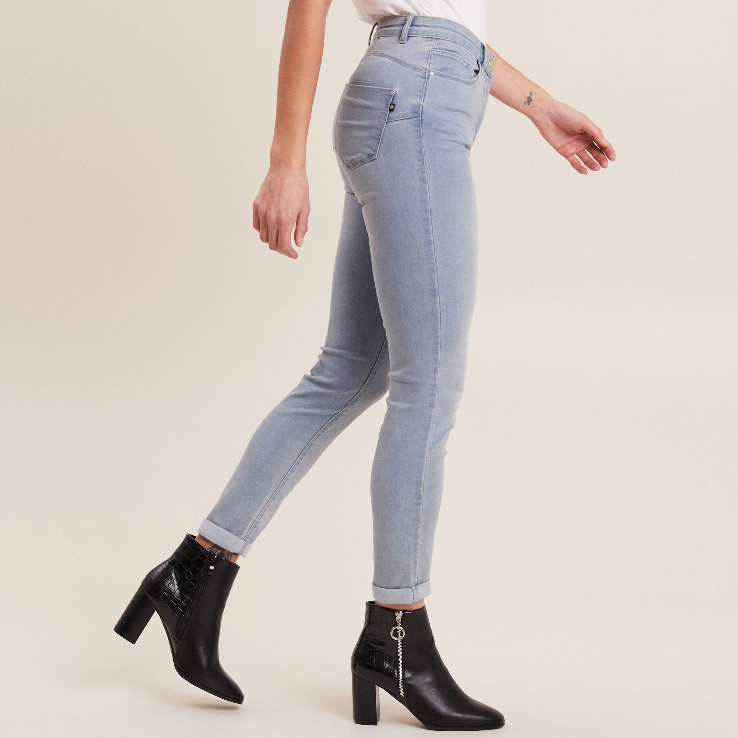 jeans ajuste taille standard 78eme denim baby bleu femme Jeans ajusté taille standard 7/8ème denim baby bleu femme
