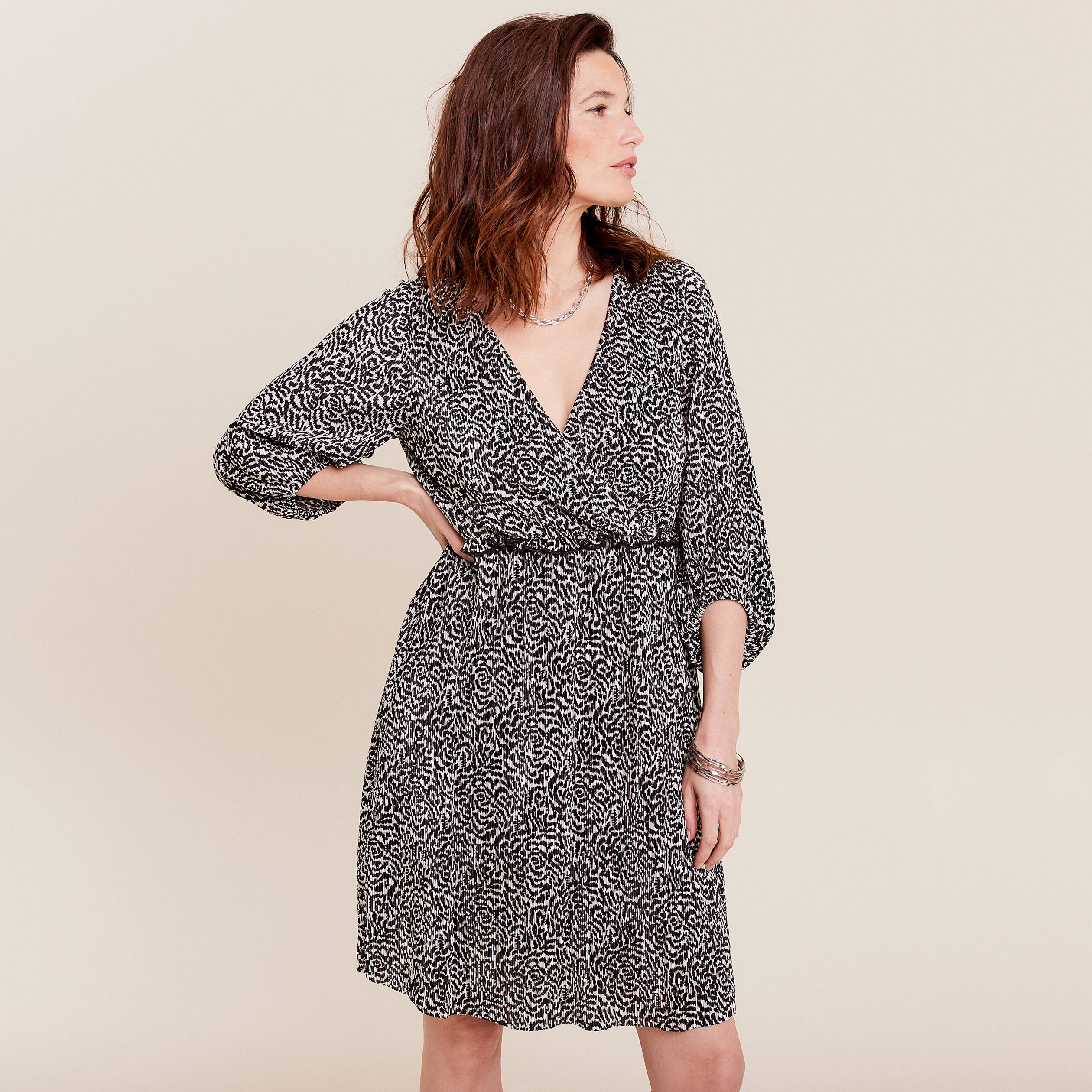 robe evasee plissee noir femme Robe évasée plissée noir femme
