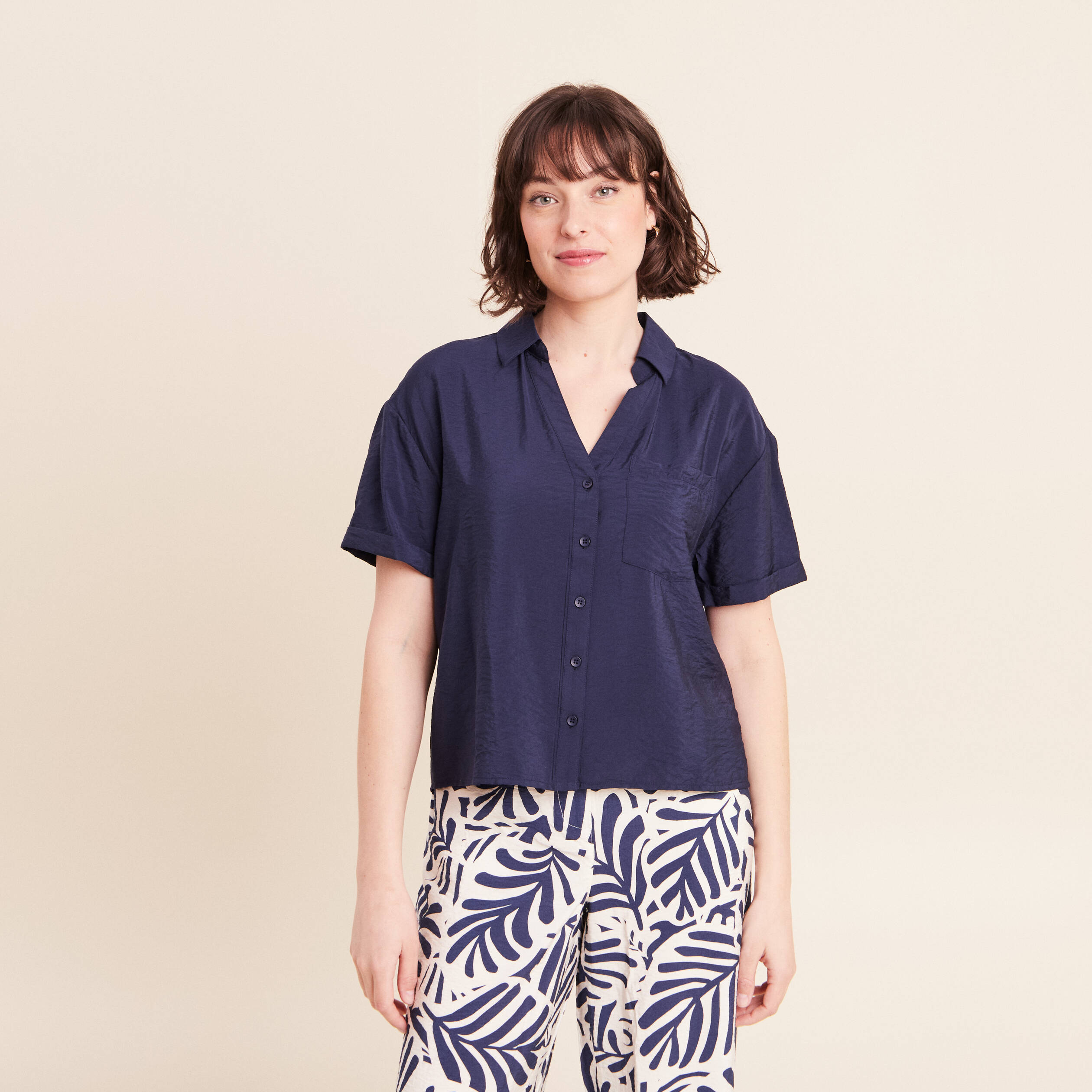 Chemise ample courte &agrave; manches courtes bleu marine femme