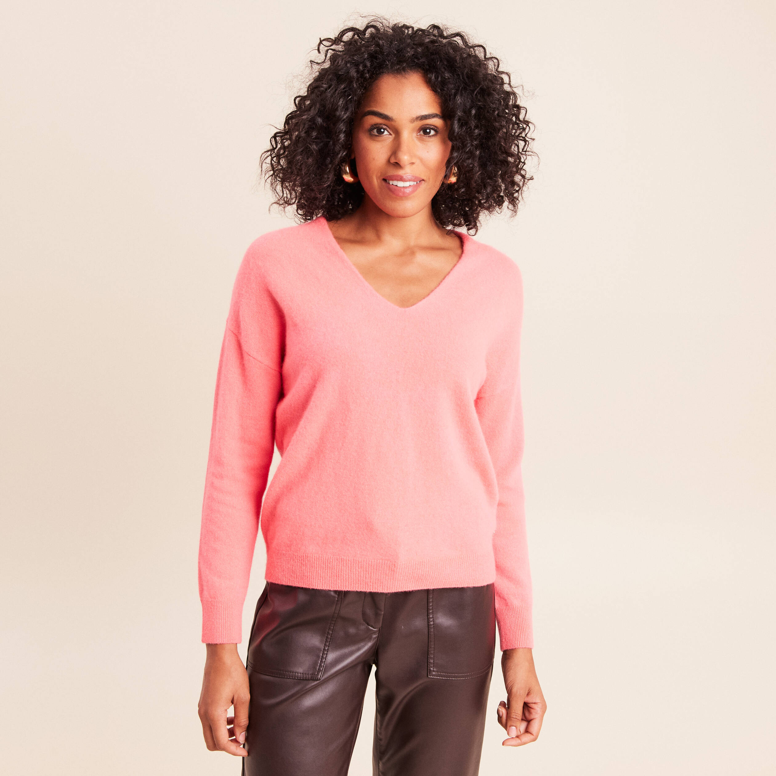 Pull en cachemire col v rose vif femme
