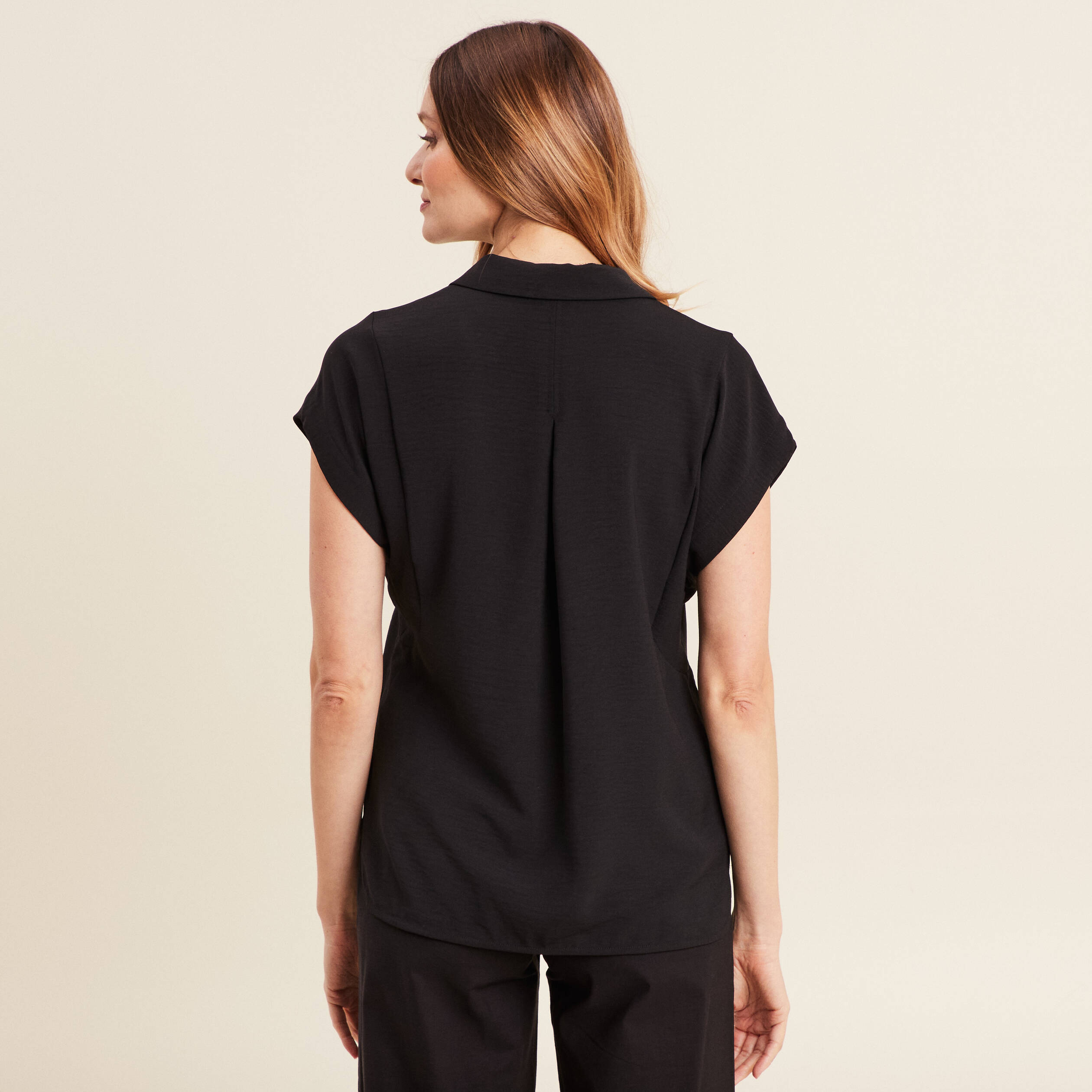 blouse manches courtes noir femme Blouse manches courtes noir femme