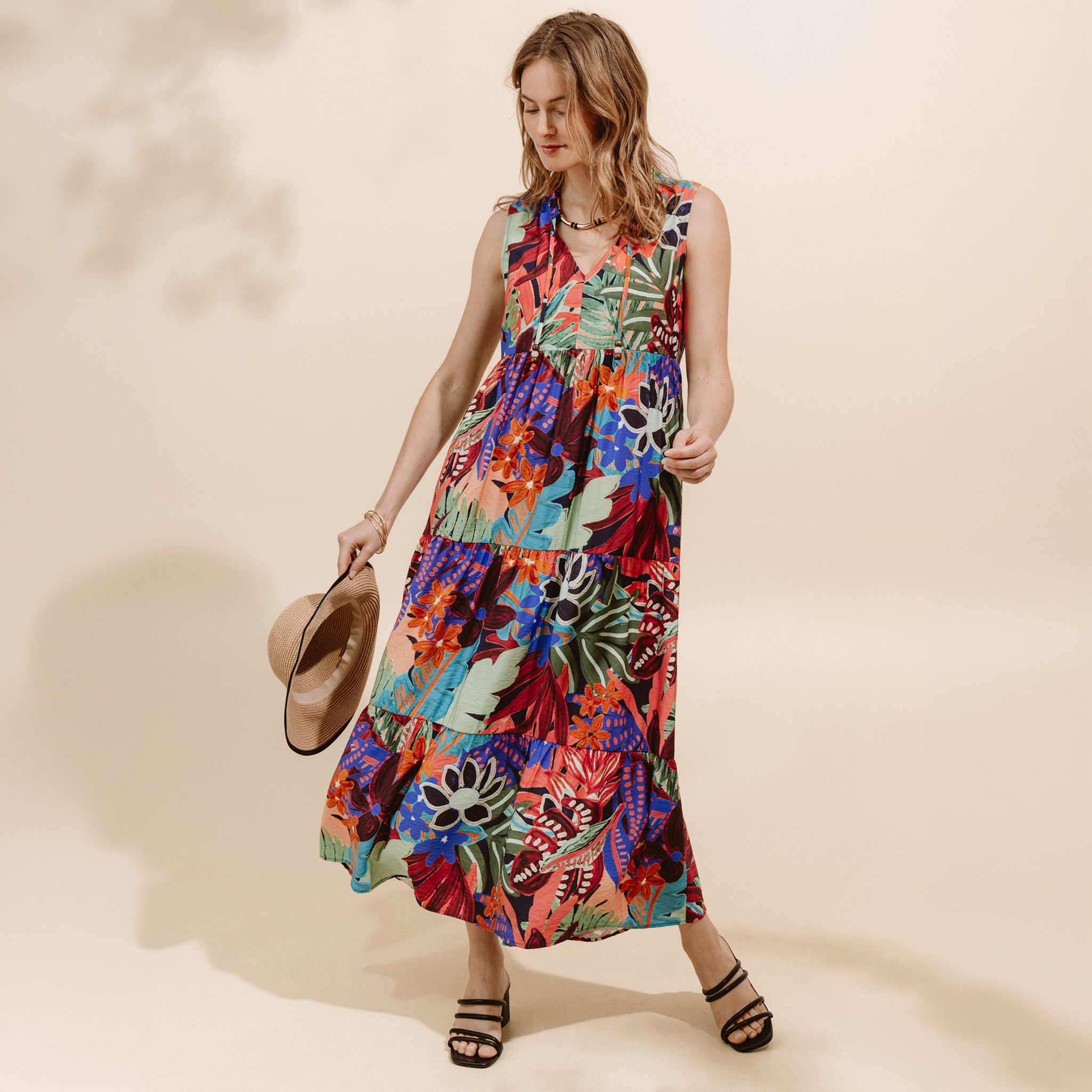 Robe longue &eacute;vas&eacute;e sans manches multicolore femme