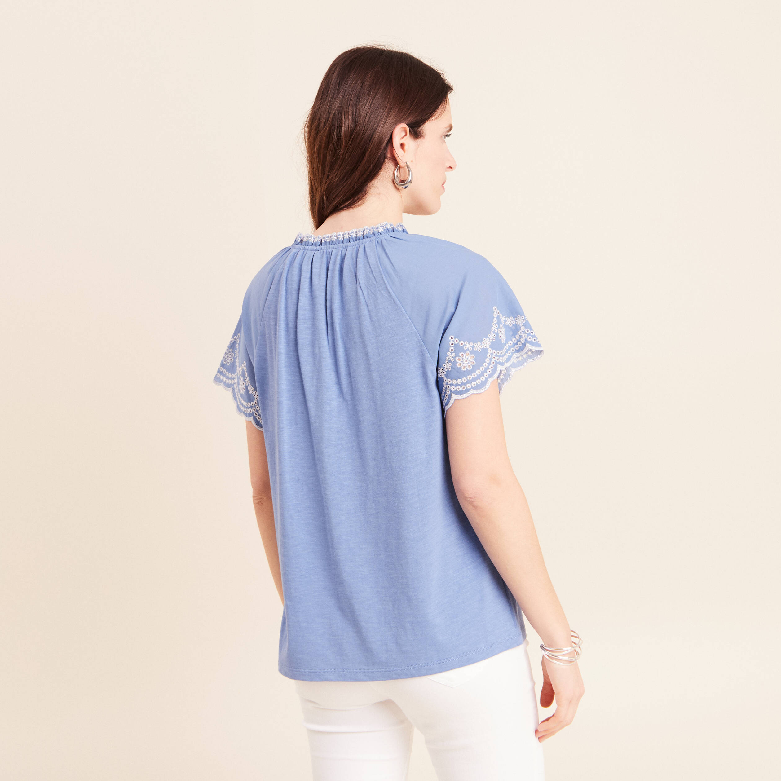 Blouse col tunisien manches courtes bleu ciel femme