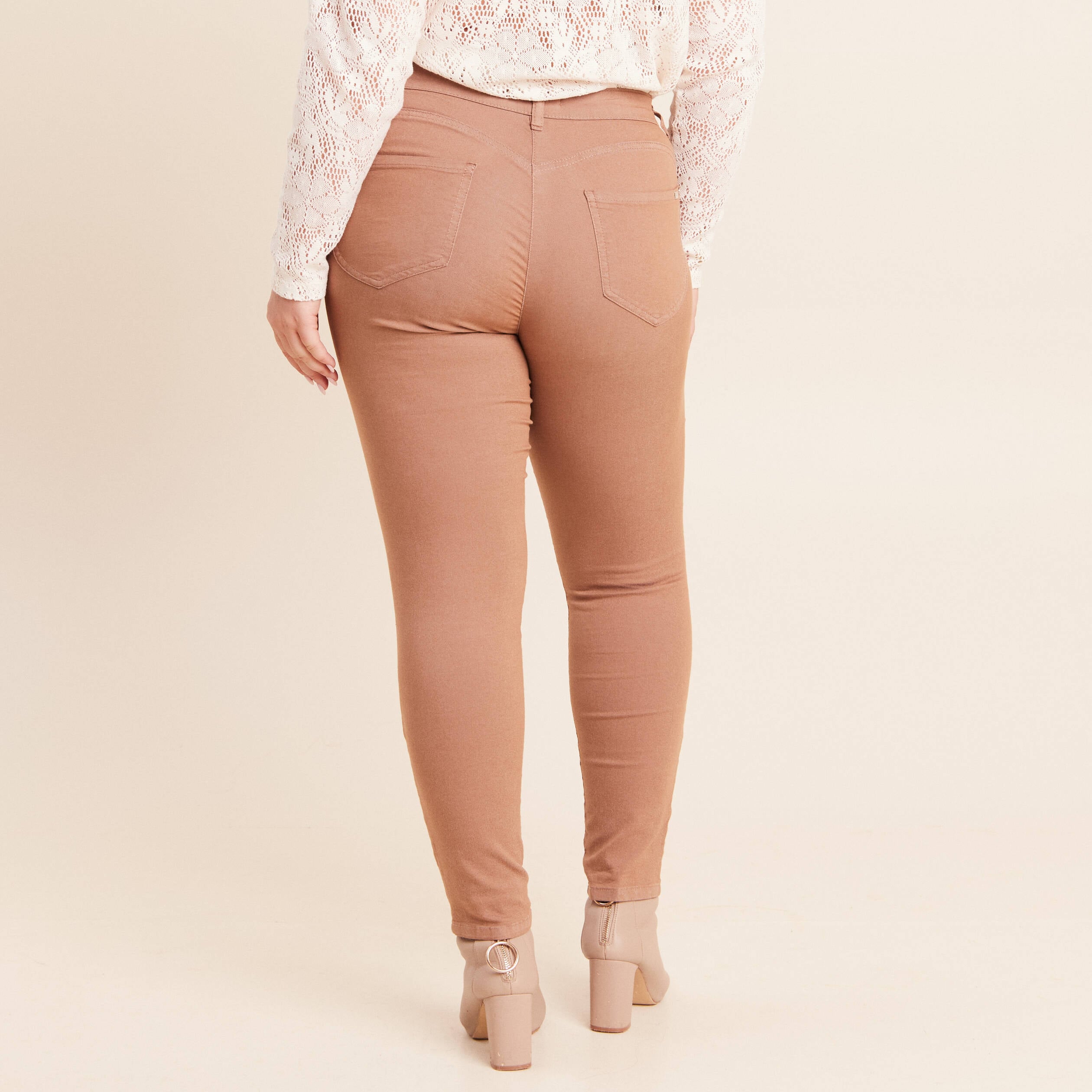Pantalon magique Le L&eacute;ger coupe ajust&eacute;e marron femme