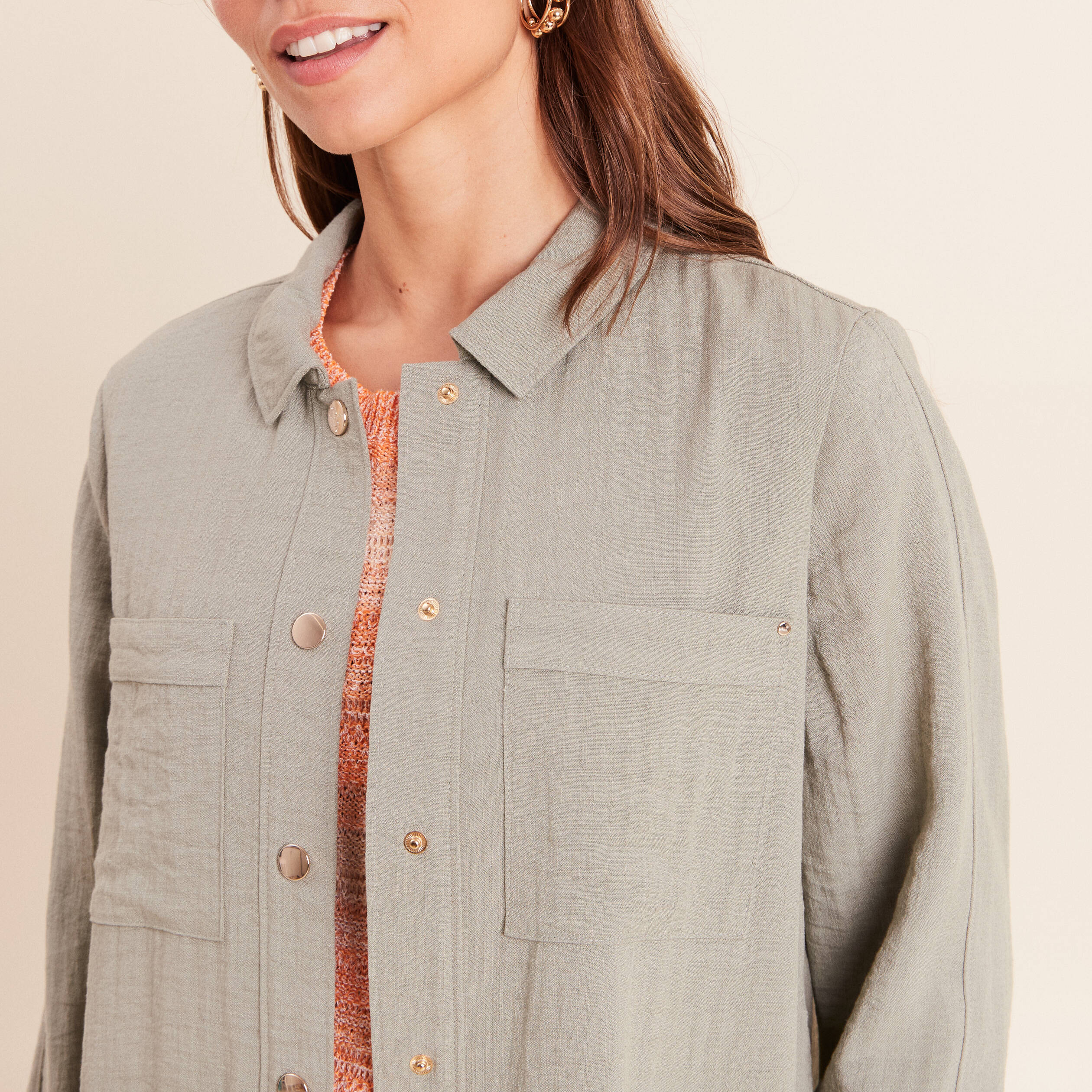 Blouson bas resserr&eacute; manches longue vert clair femme