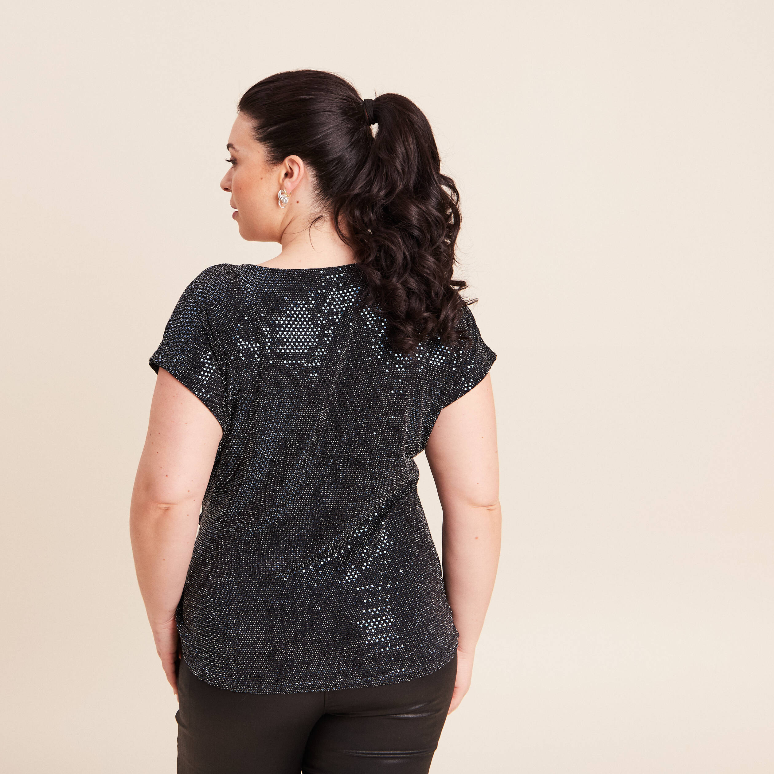T-shirt cintr&eacute; &agrave; sequins col rond bleu marine femme