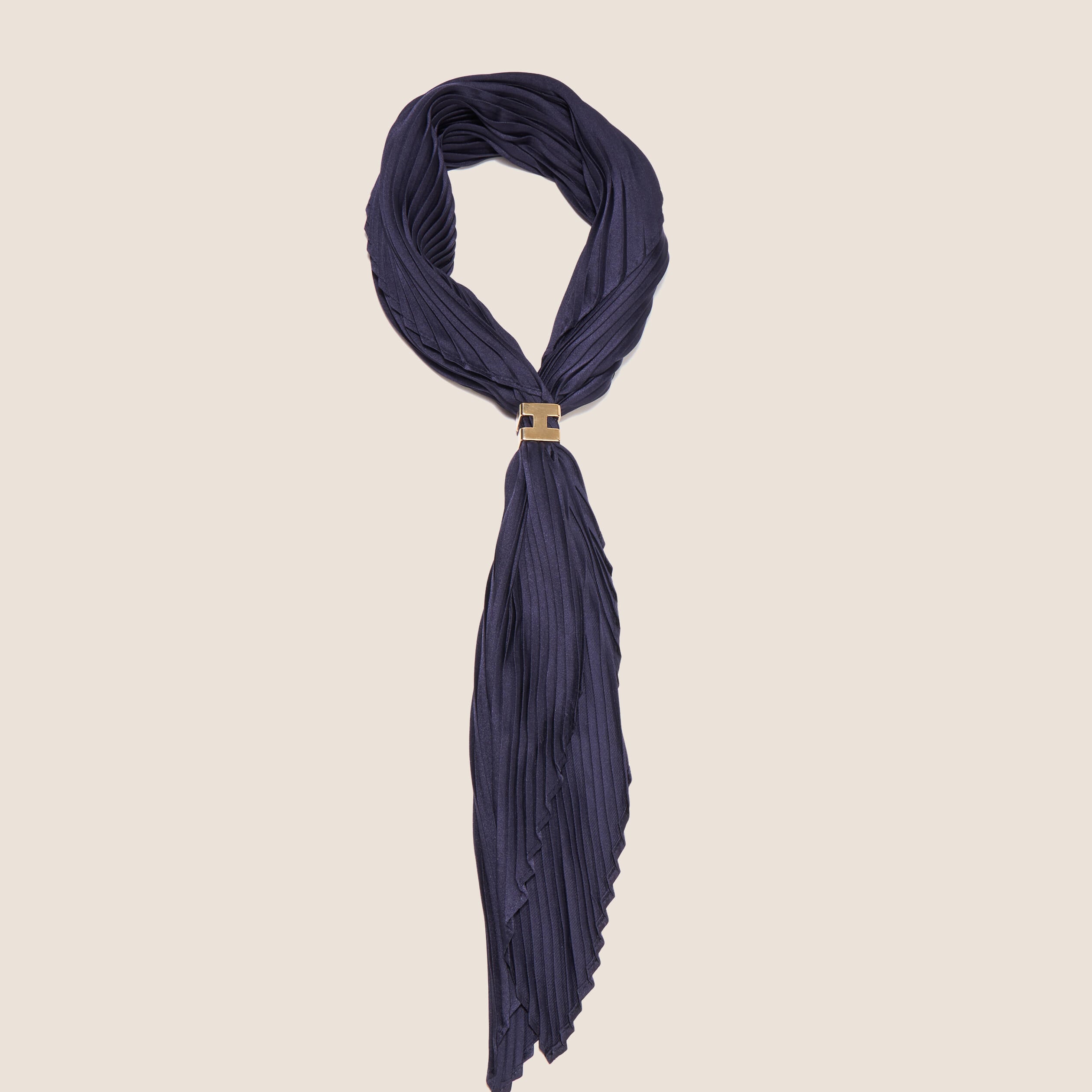 Foulard satin&eacute; bleu marine femme