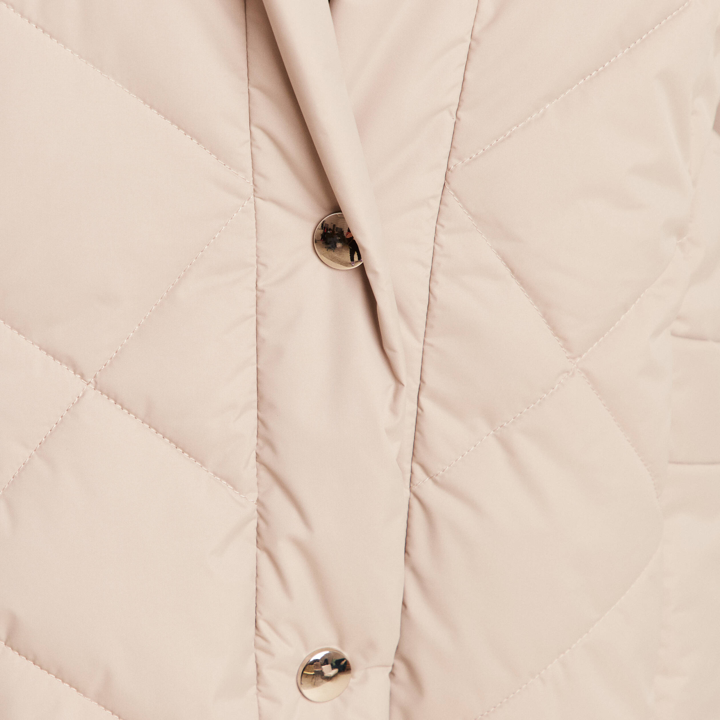 Doudoune ajust&eacute;e &agrave; capuche doubl&eacute;e beige femme