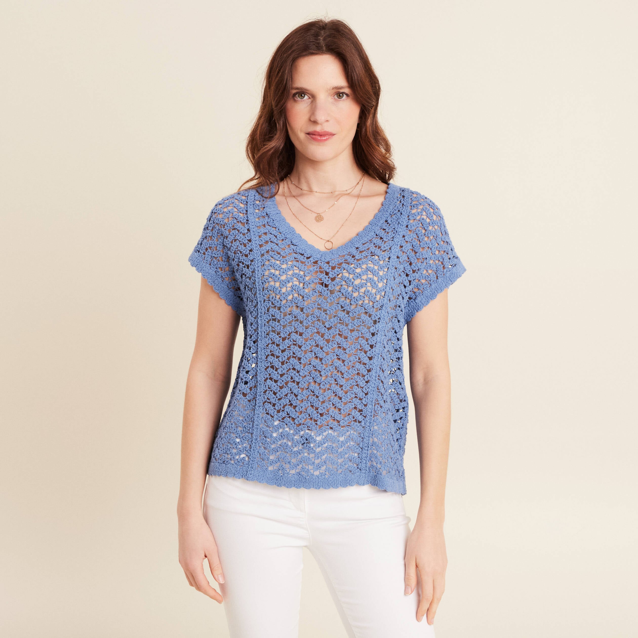 Pull manches courtes ajour&eacute; bleu ciel femme