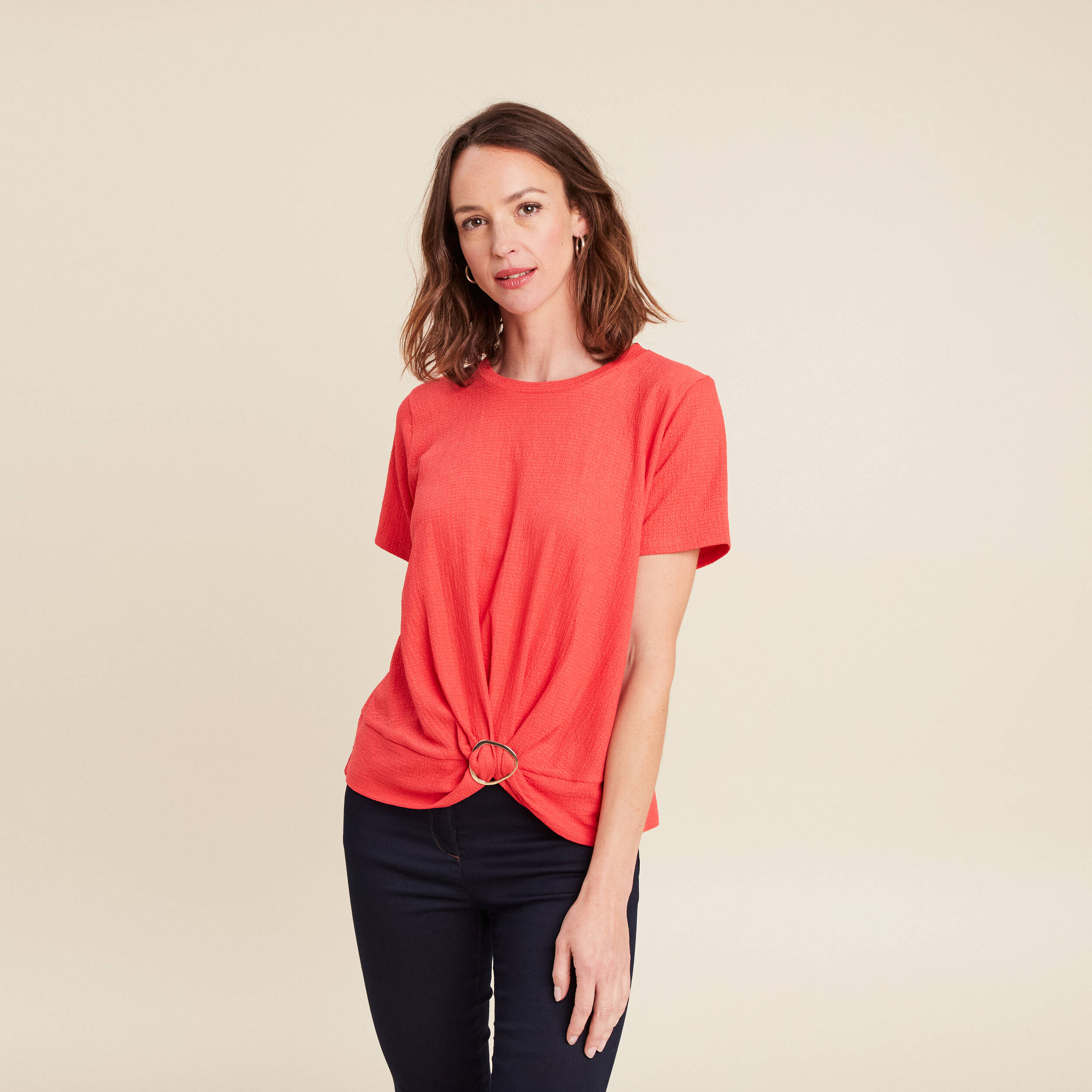 top court bas resserre col rond rouge corail femme Top court bas resserré col rond rouge corail femme