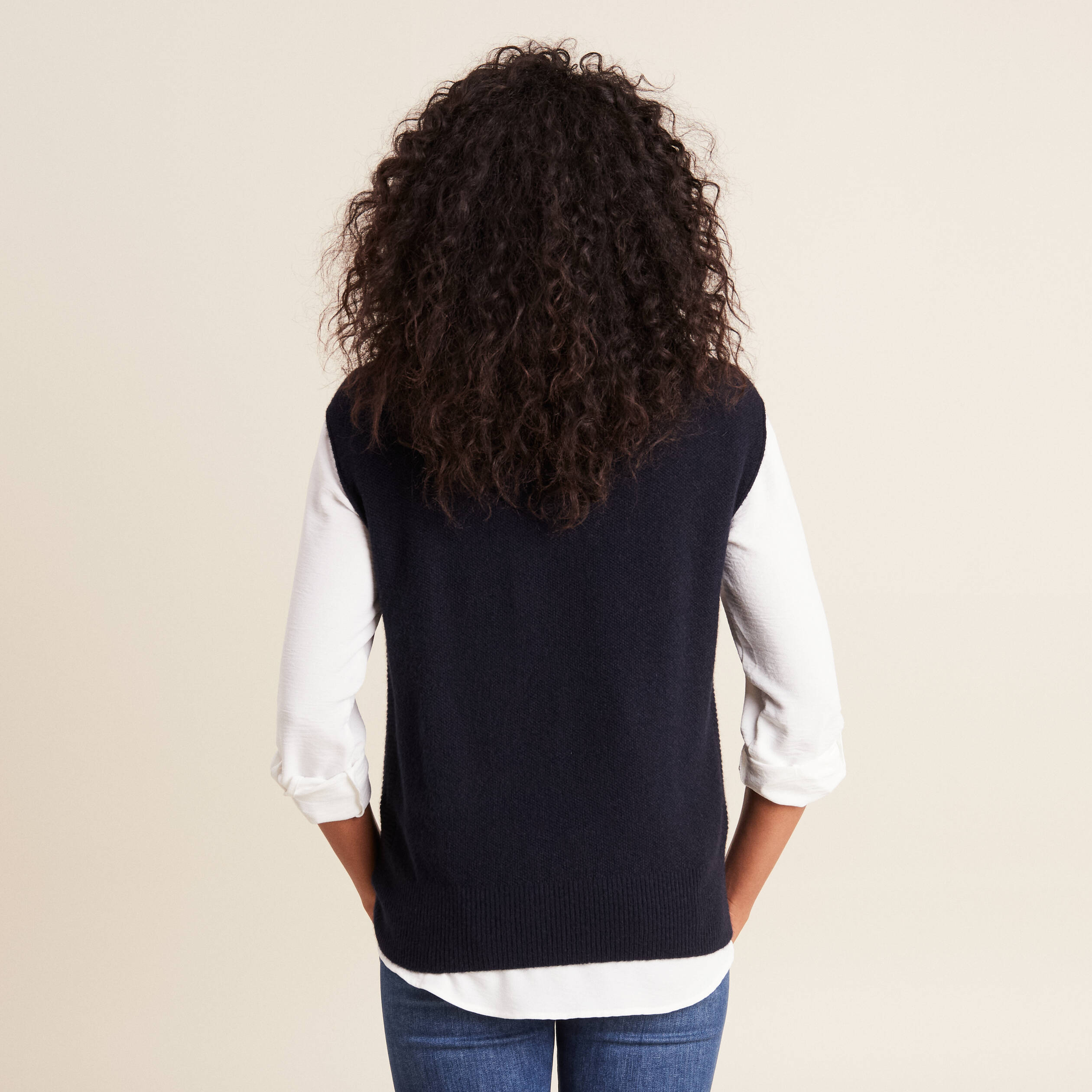 Haut Femme Sans Manches Bleu Chambray à Col Haut Et Ornements De Perles - Taille S Neuf