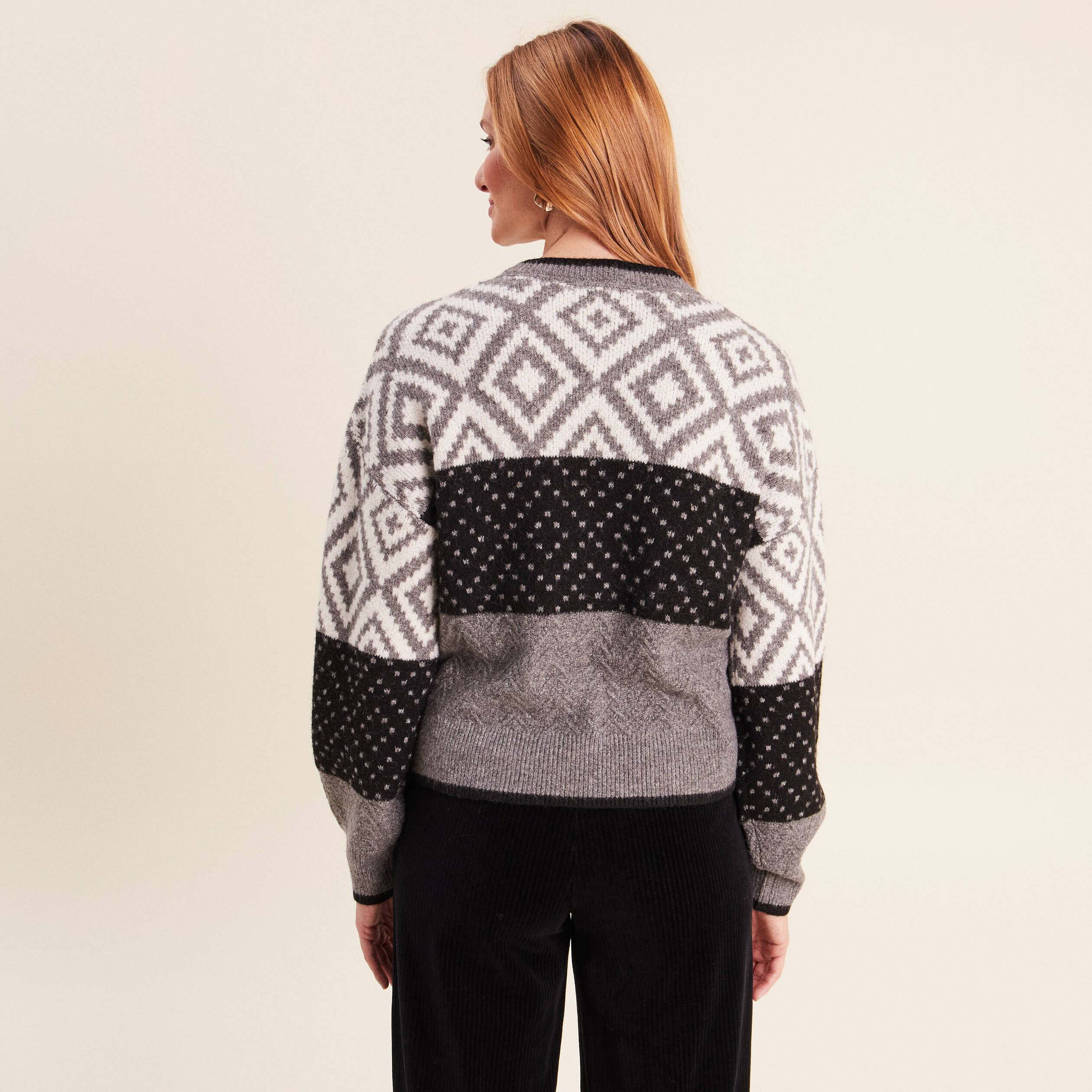 Pull jacquard col rond gris femme