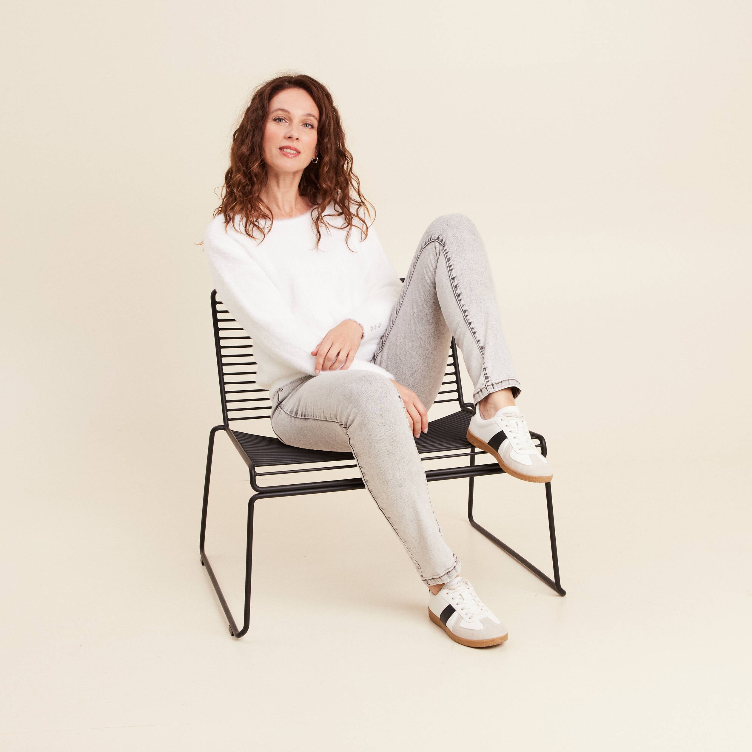 Jean ajust&eacute; taille bascul&eacute;e denim snow gris femme