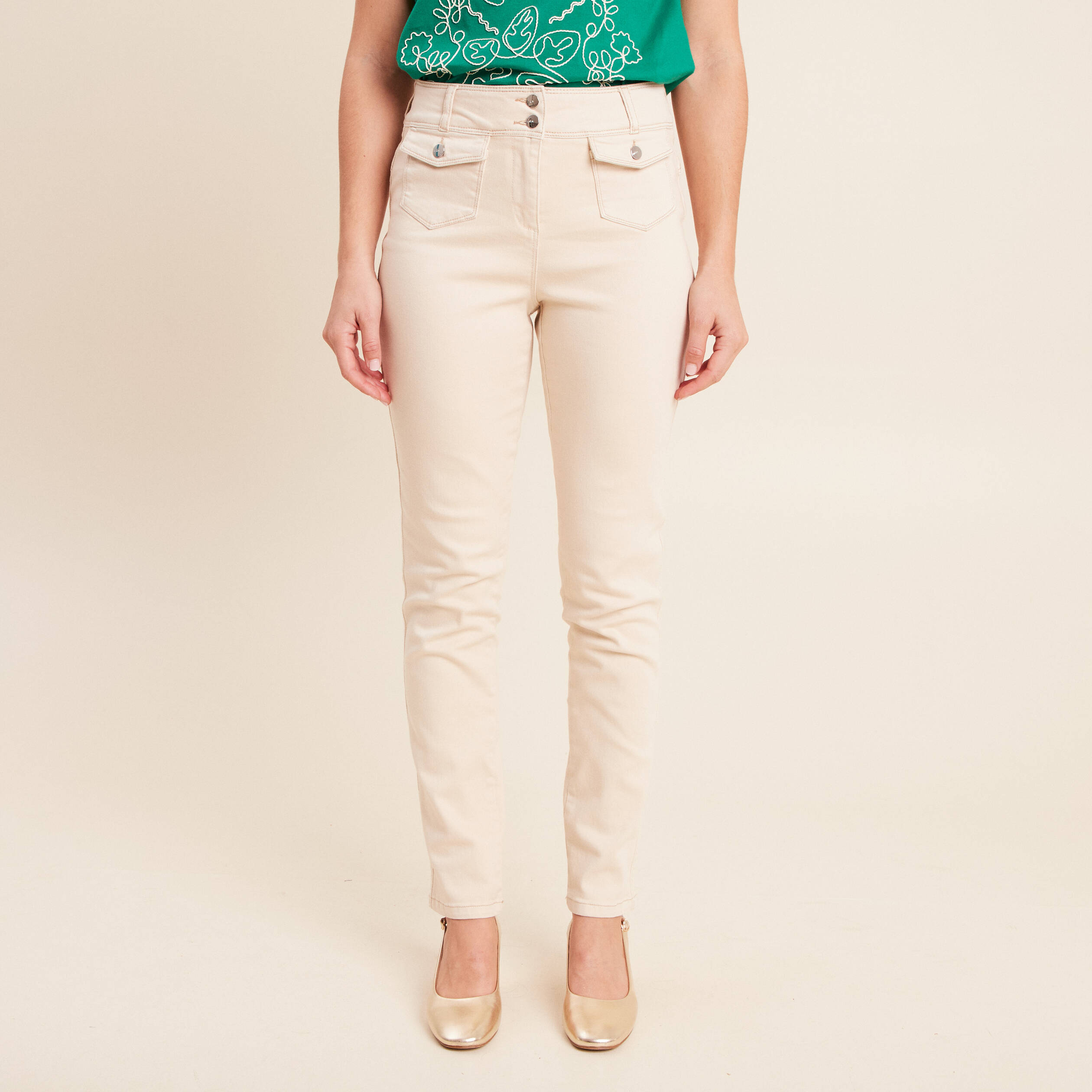 Jean ajust&eacute; taille haute longue ivoire femme