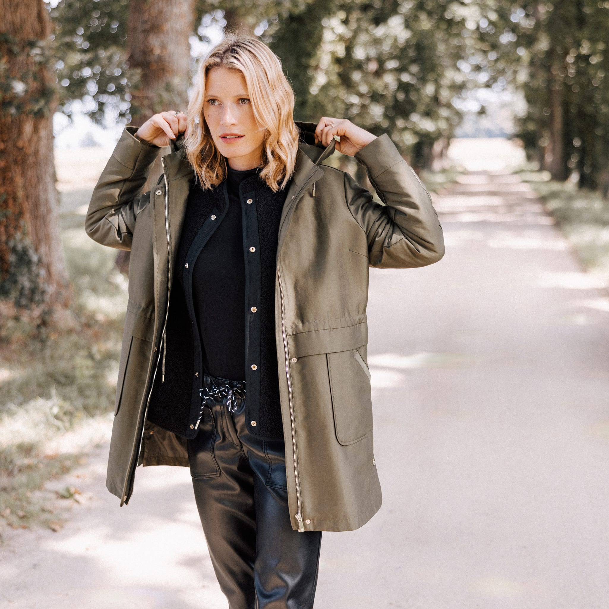 Parka en et veste cintrée à capuche vert kaki femme Vibs