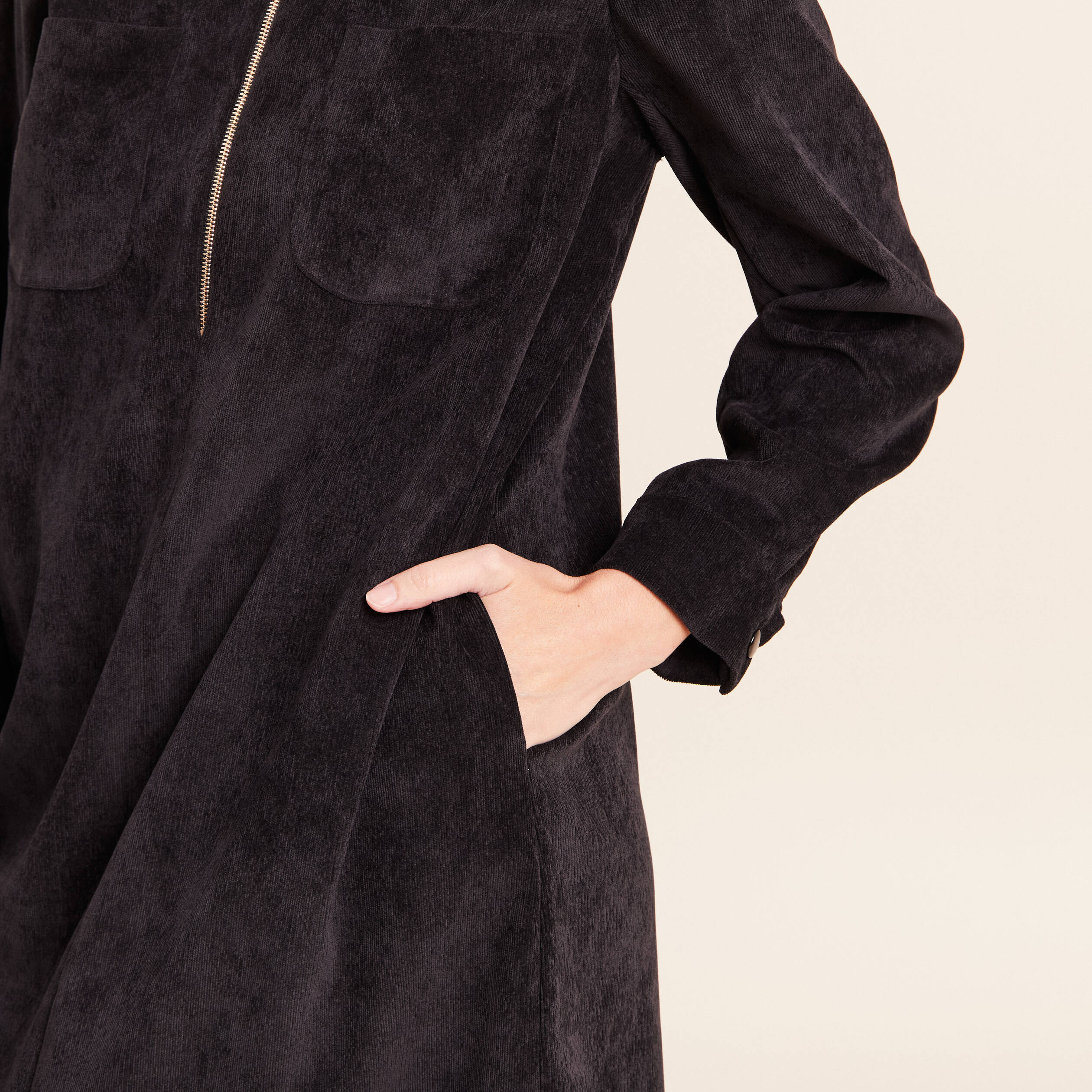 Robe droite courte velours col chemise noir femme