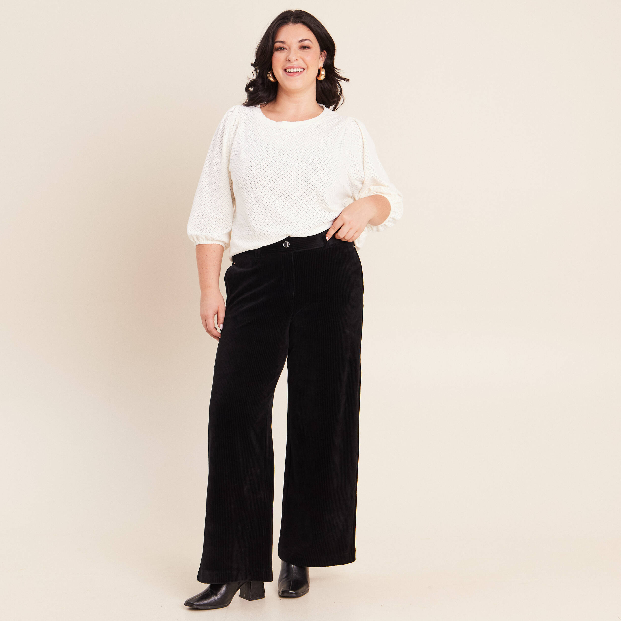 Pantalon en velours noir femme