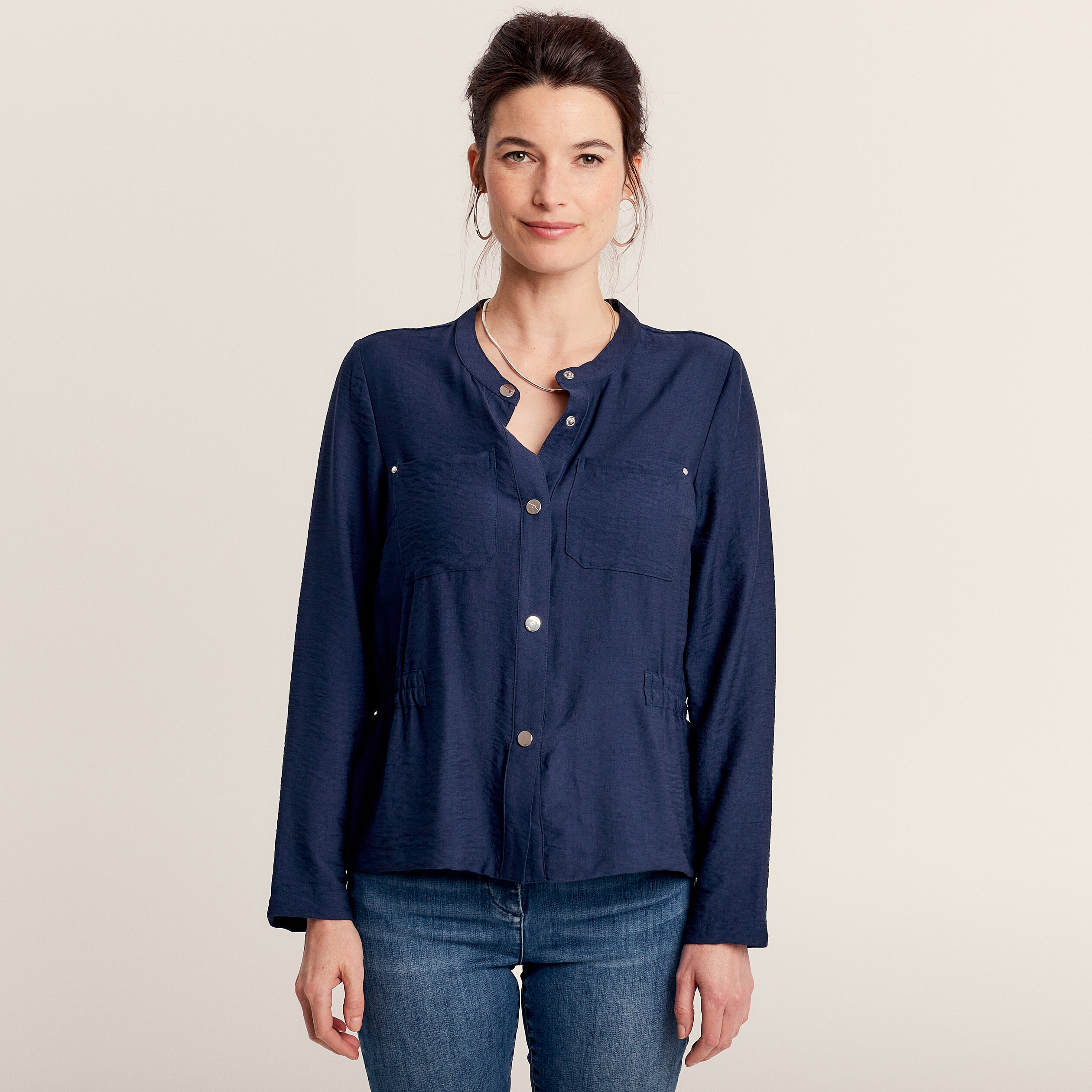 Veste cintrée élastiquée bleu marine femme