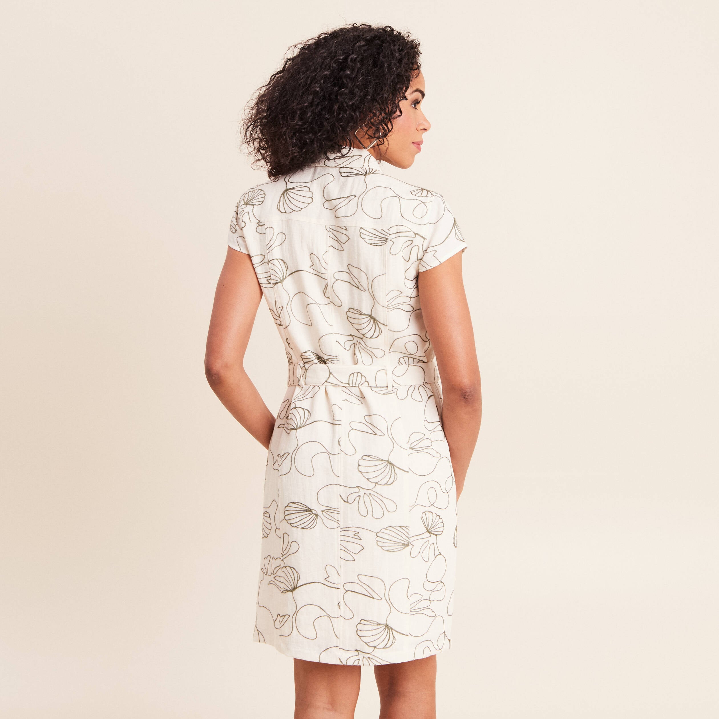 Robe droite courte manches tr&egrave;s courtes vert femme
