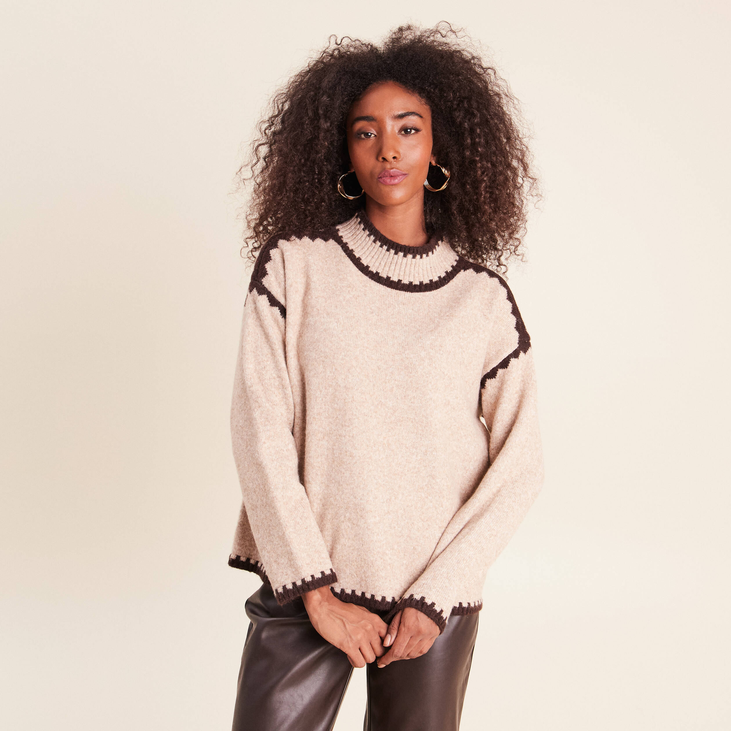 Pull col montant beige femme
