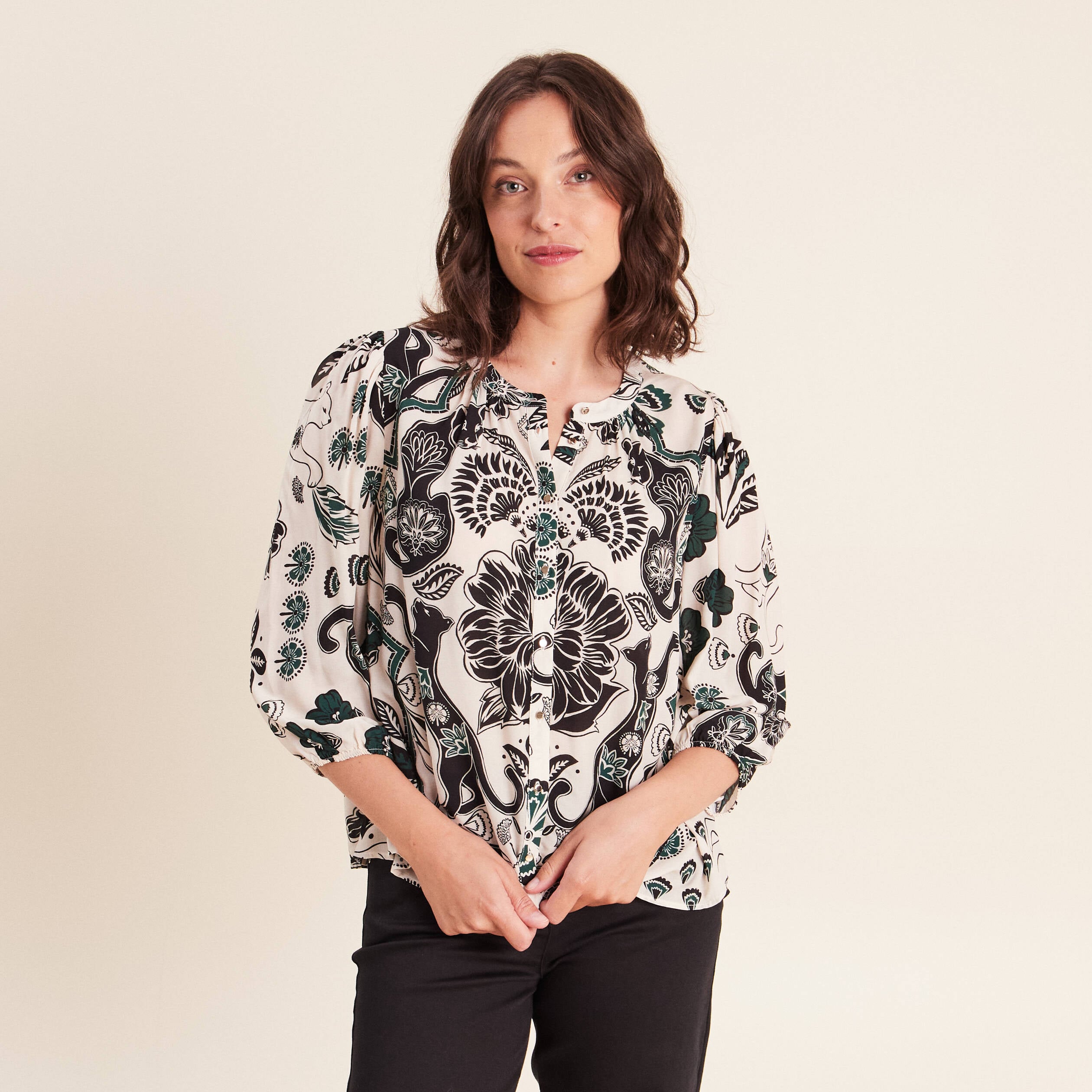 Chemise droite manches 3/4 col rond vert femme