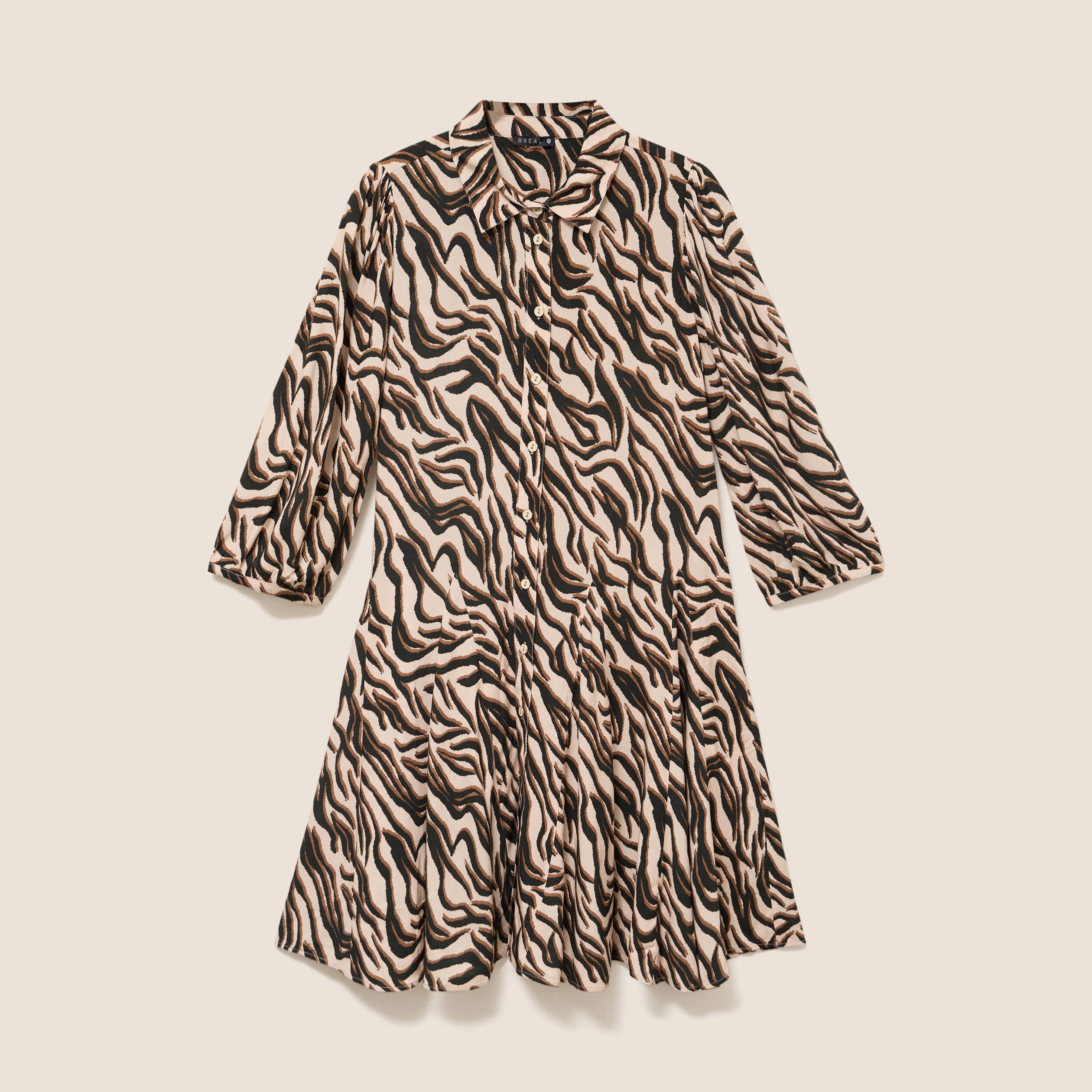 Robe courte &eacute;vas&eacute;e col chemise noir femme