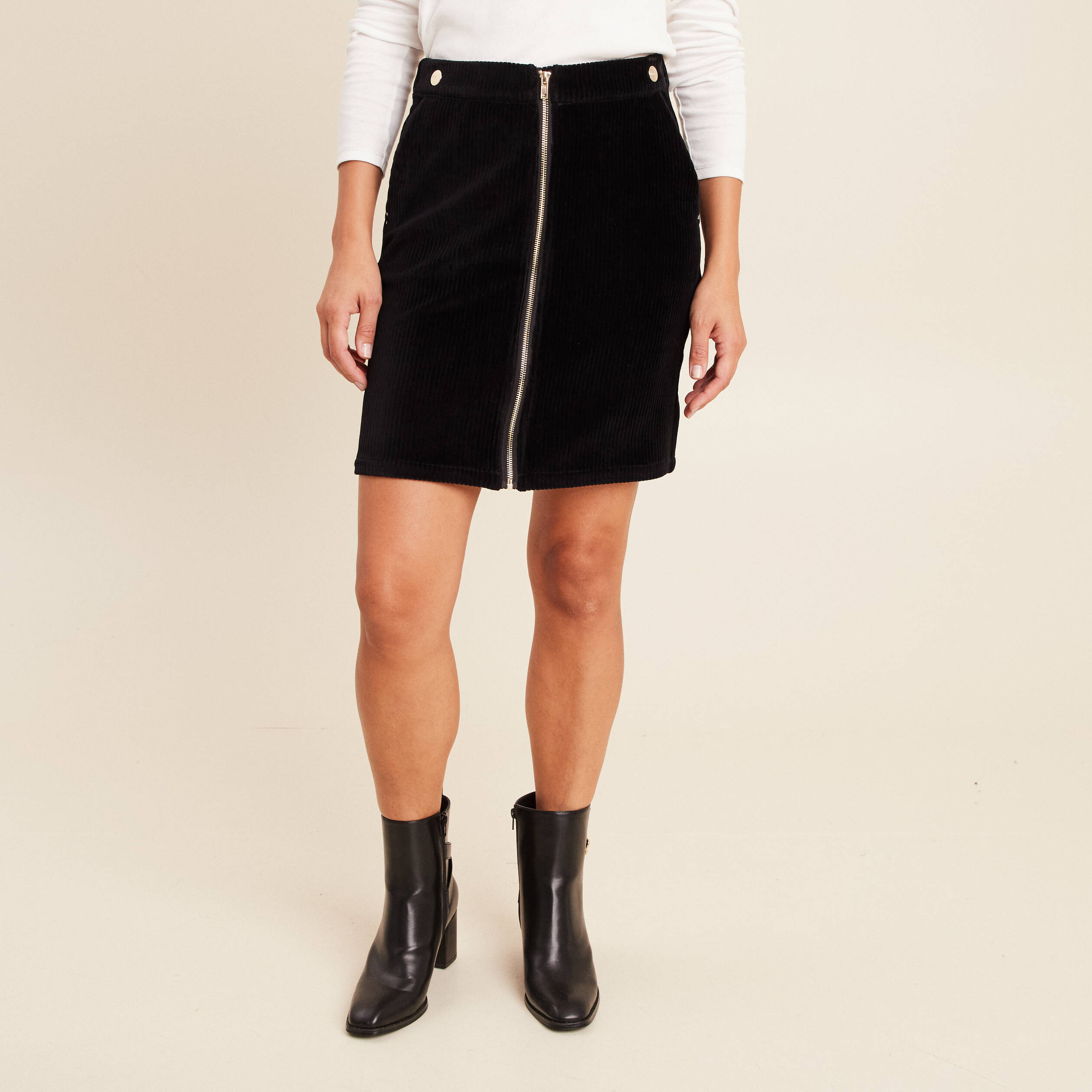 Jupe courte trapèze en velours noir femme Vibs