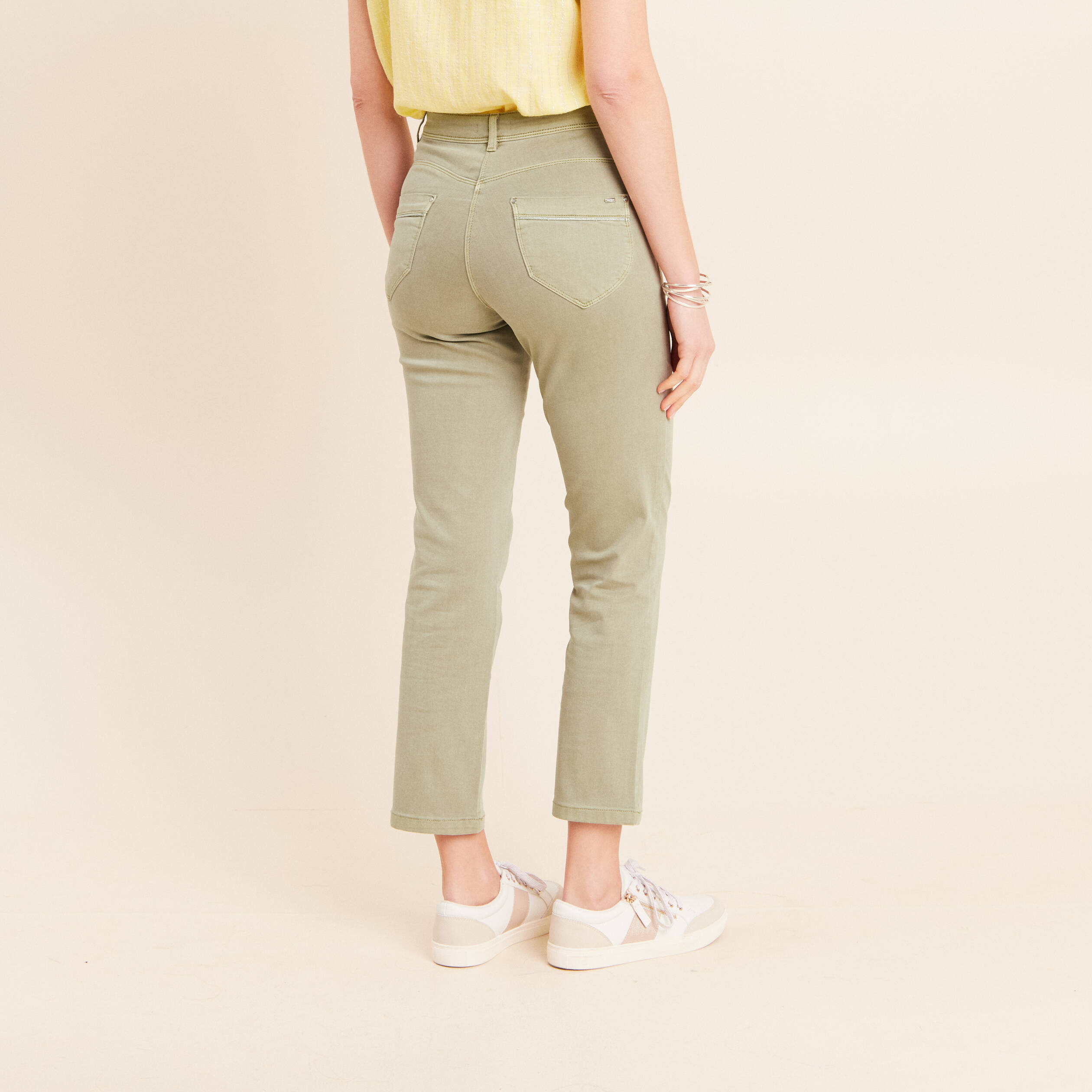 Jean coupe droite 7/8&egrave;me vert clair femme