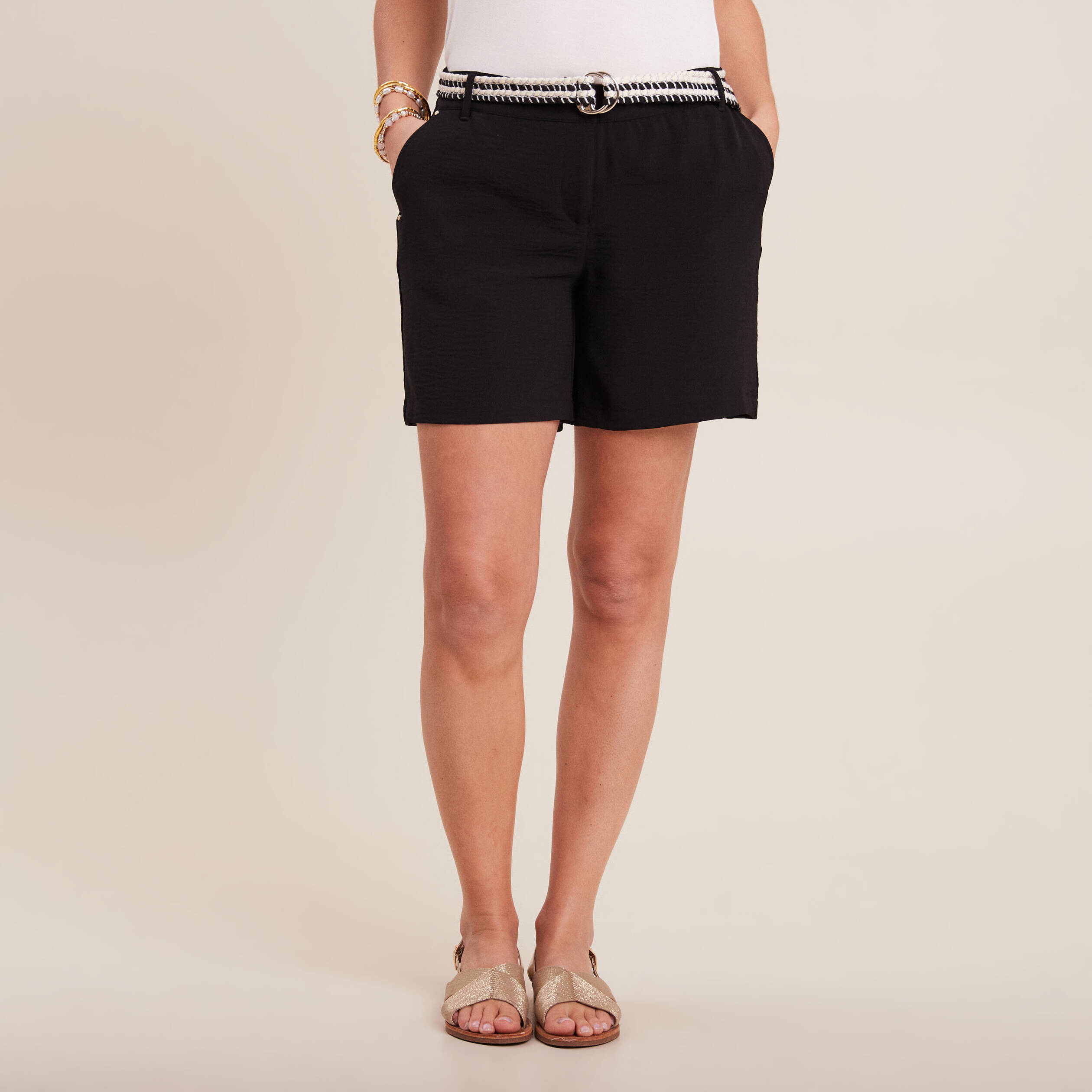 short fluide taille basse noir femme Short fluide taille basse noir femme