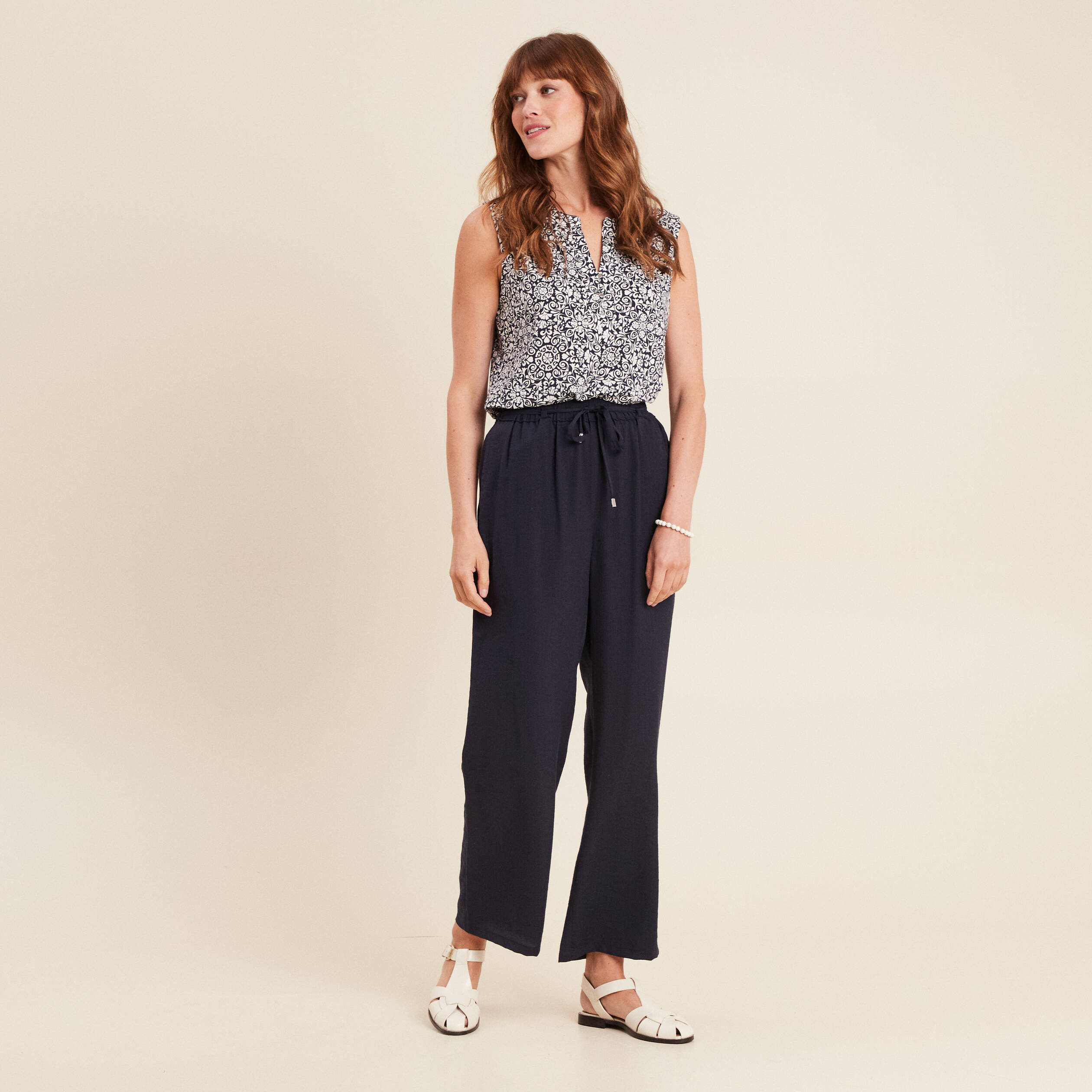 debardeur sans manches bleu marine femme Débardeur sans manches bleu marine femme