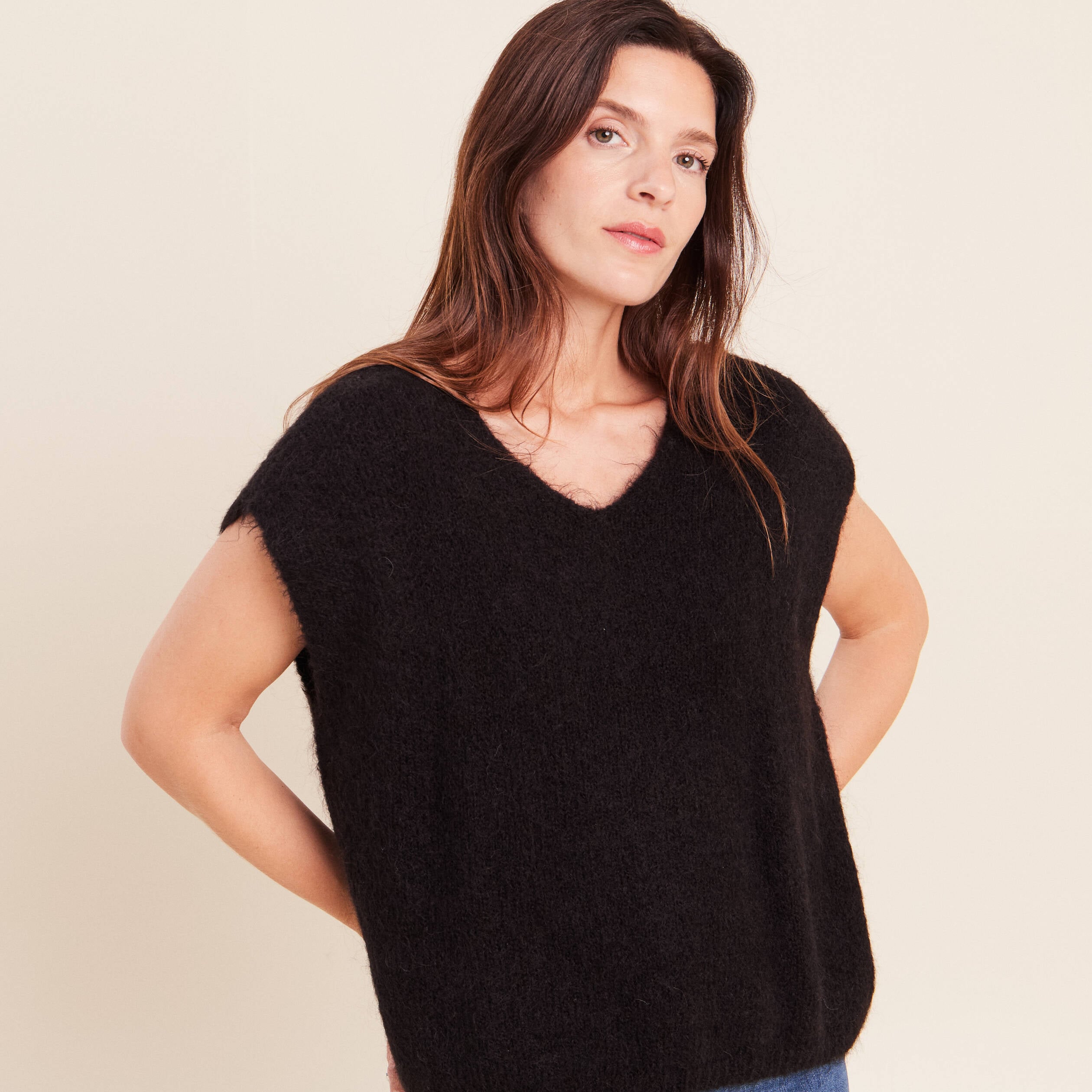 Pull sans manches noir femme
