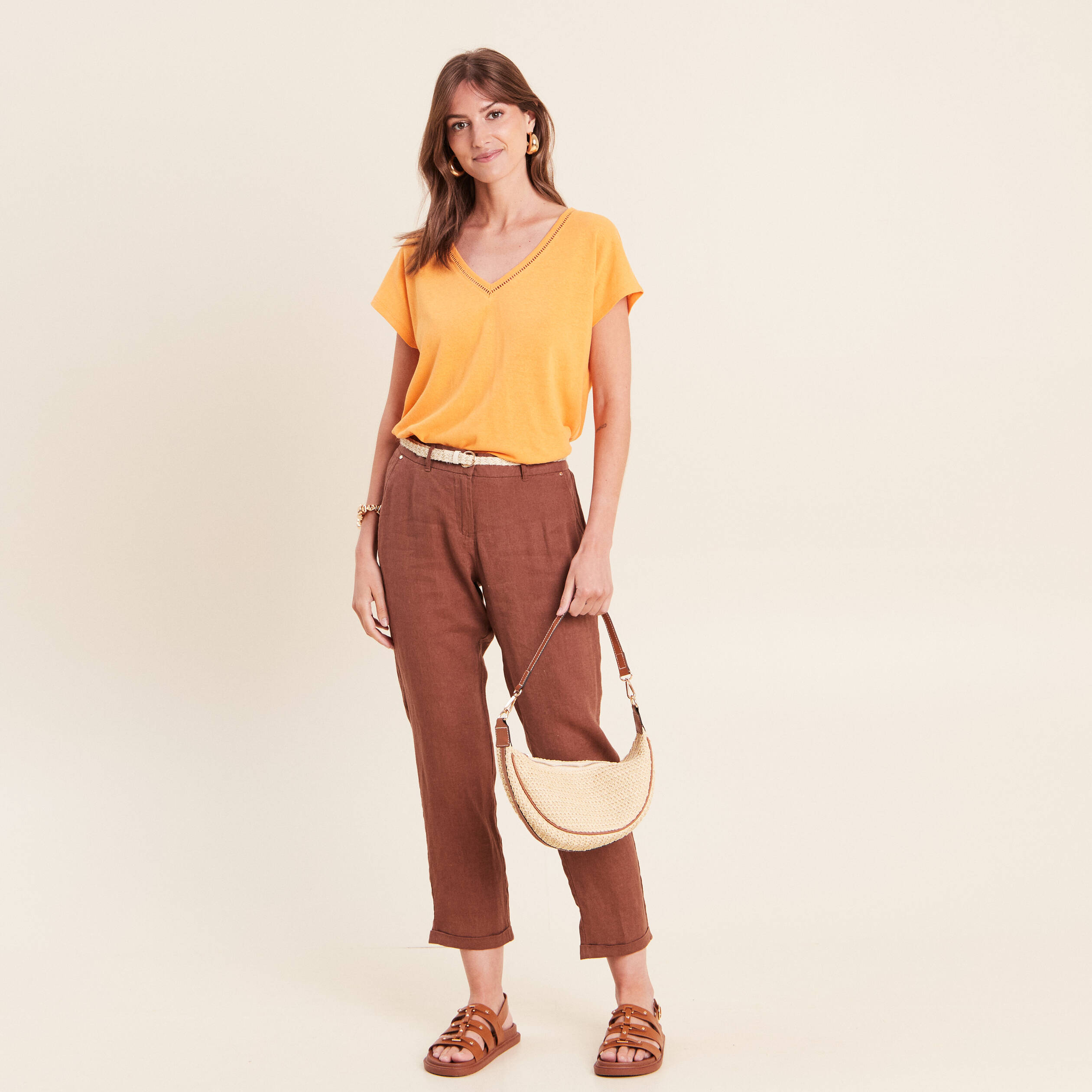 T-shirt col v manches courtes aspect lin orange clair femme