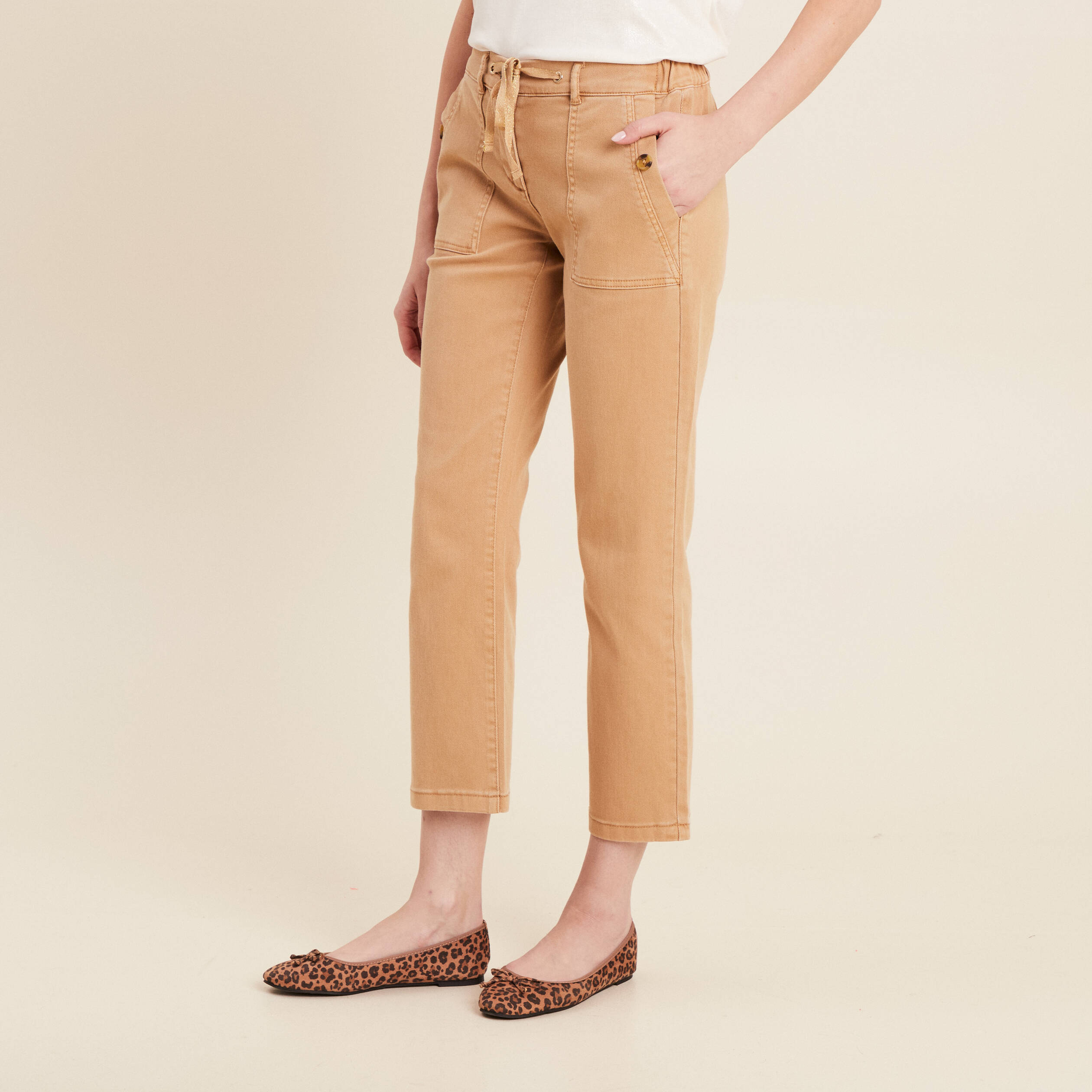 Jean ajust&eacute; 7/8&egrave;me marron clair femme
