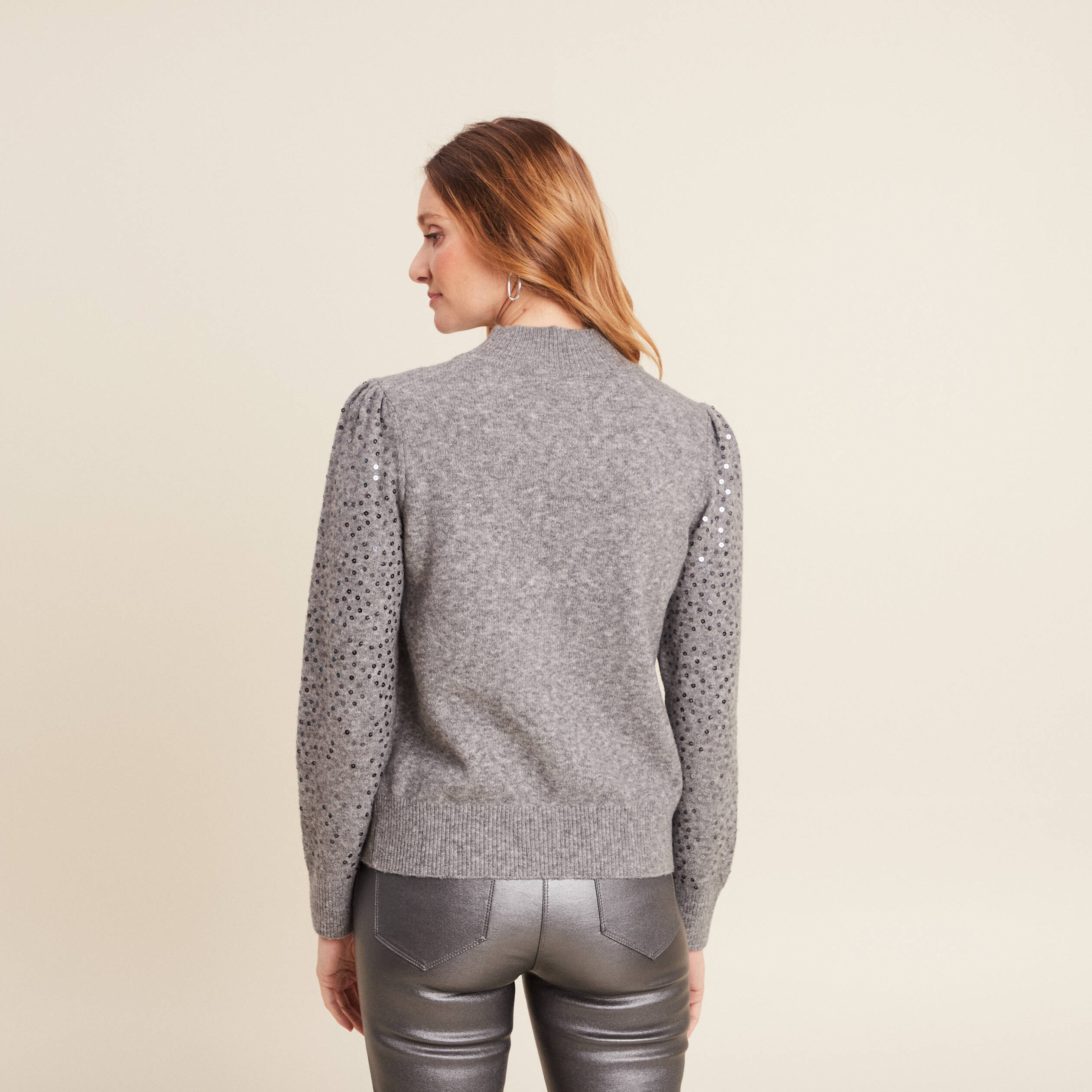 pull manches longues sequins gris clair femme Pull manches longues sequins gris clair femme